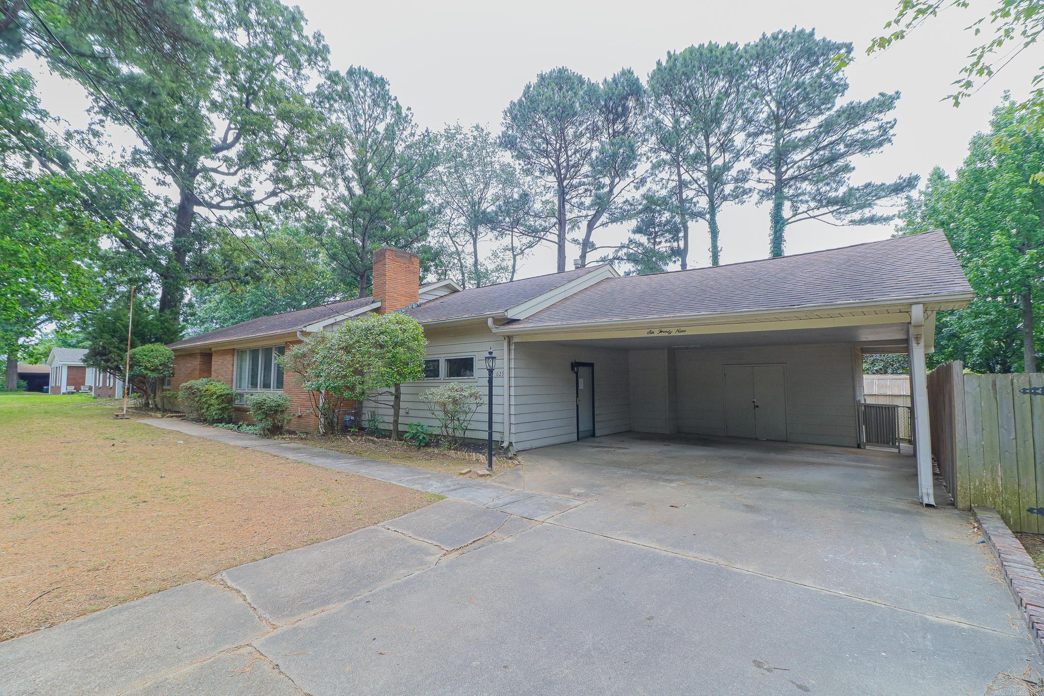 629 Melody Lane Property Photo 6
