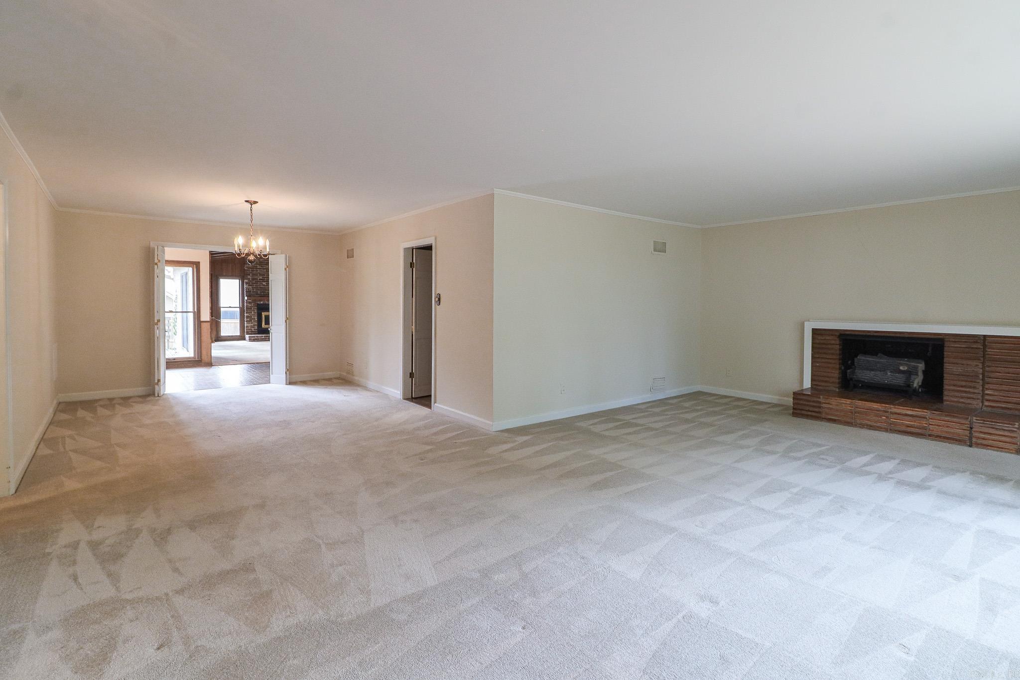 629 Melody Lane Property Photo 10
