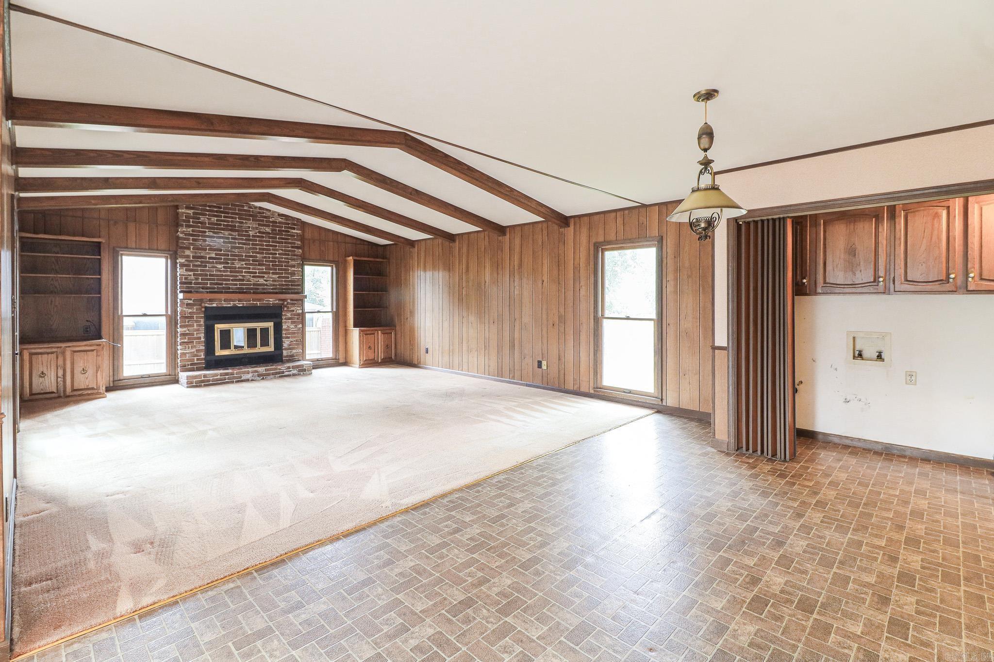 629 Melody Lane Property Photo 15