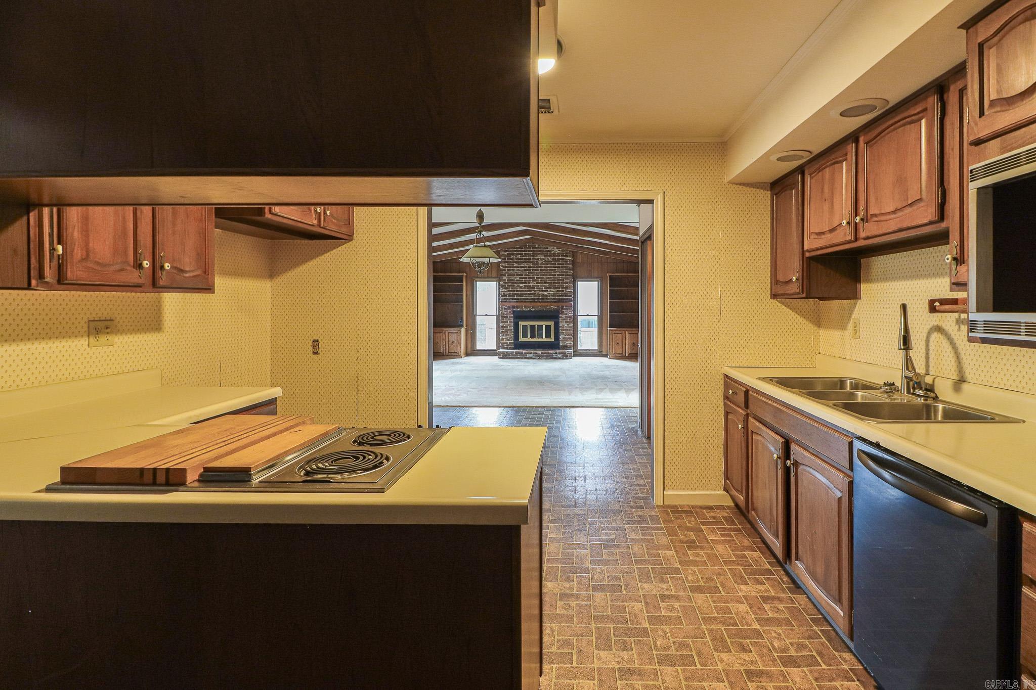 629 Melody Lane Property Photo 21