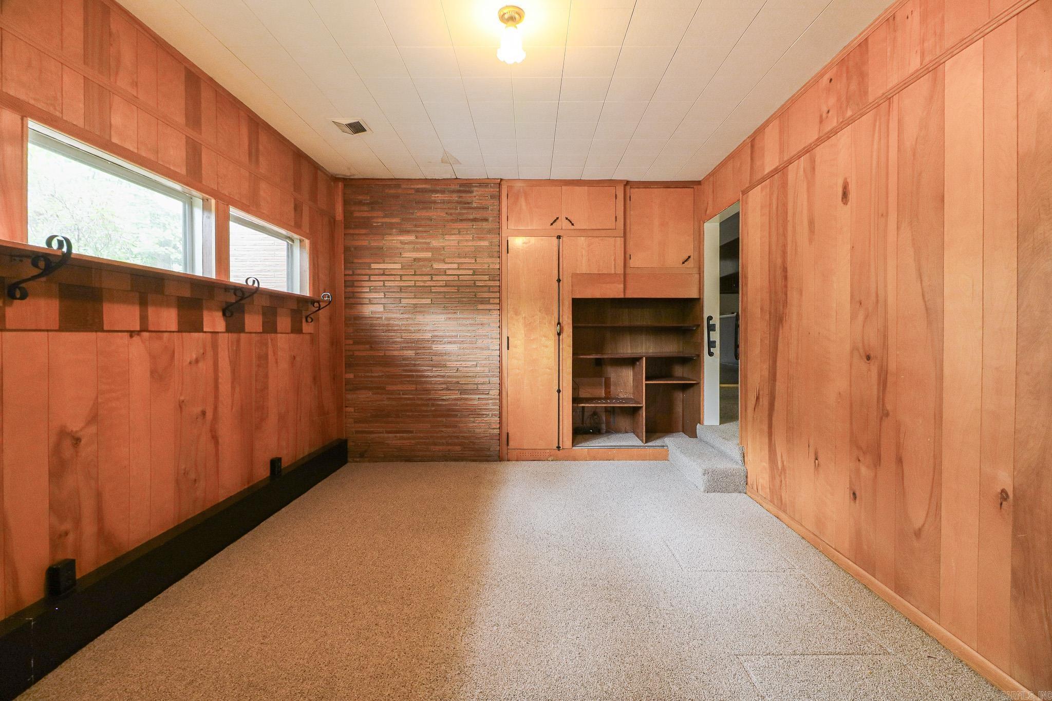 629 Melody Lane Property Photo 35
