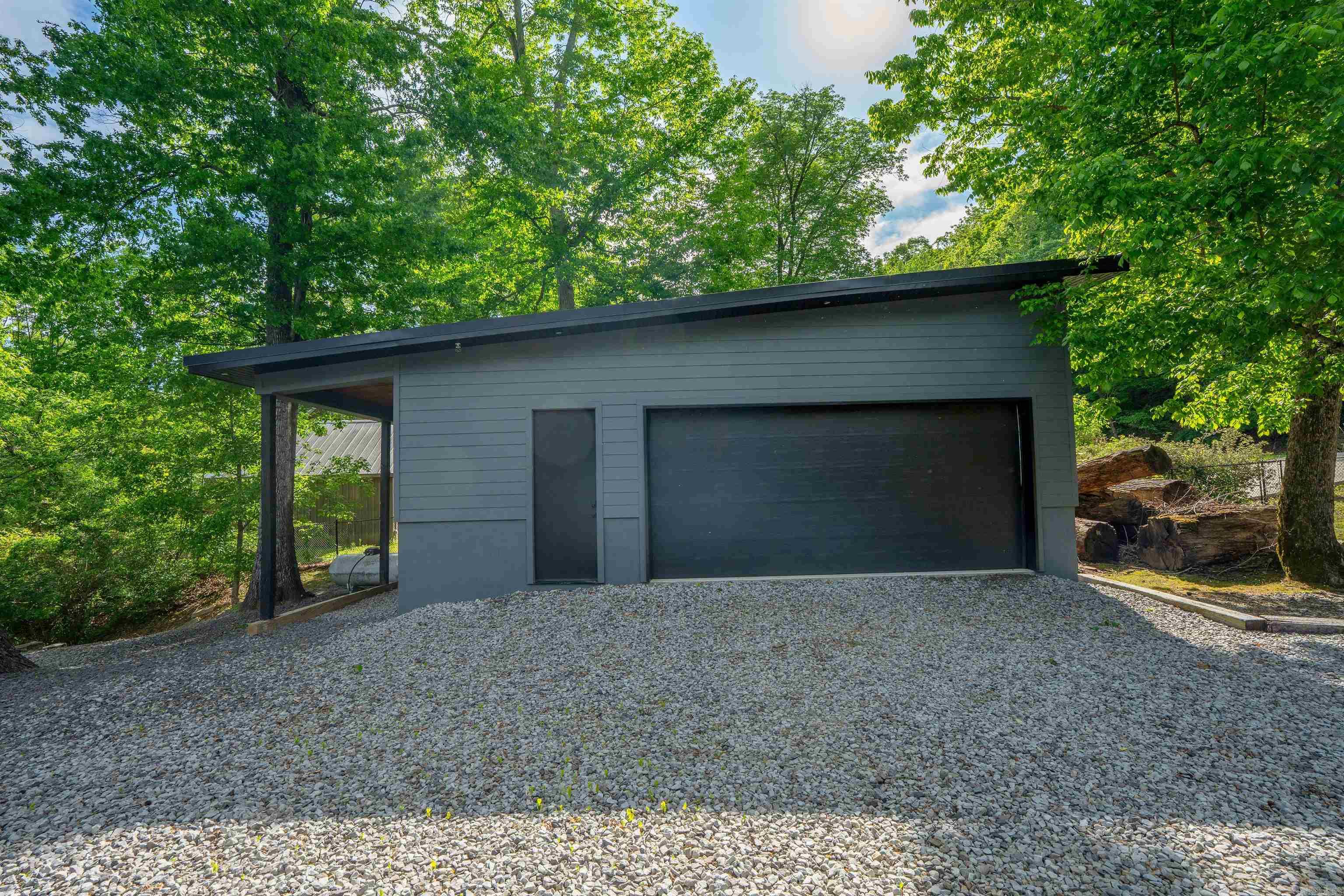 3013 Libby Road Property Photo 44