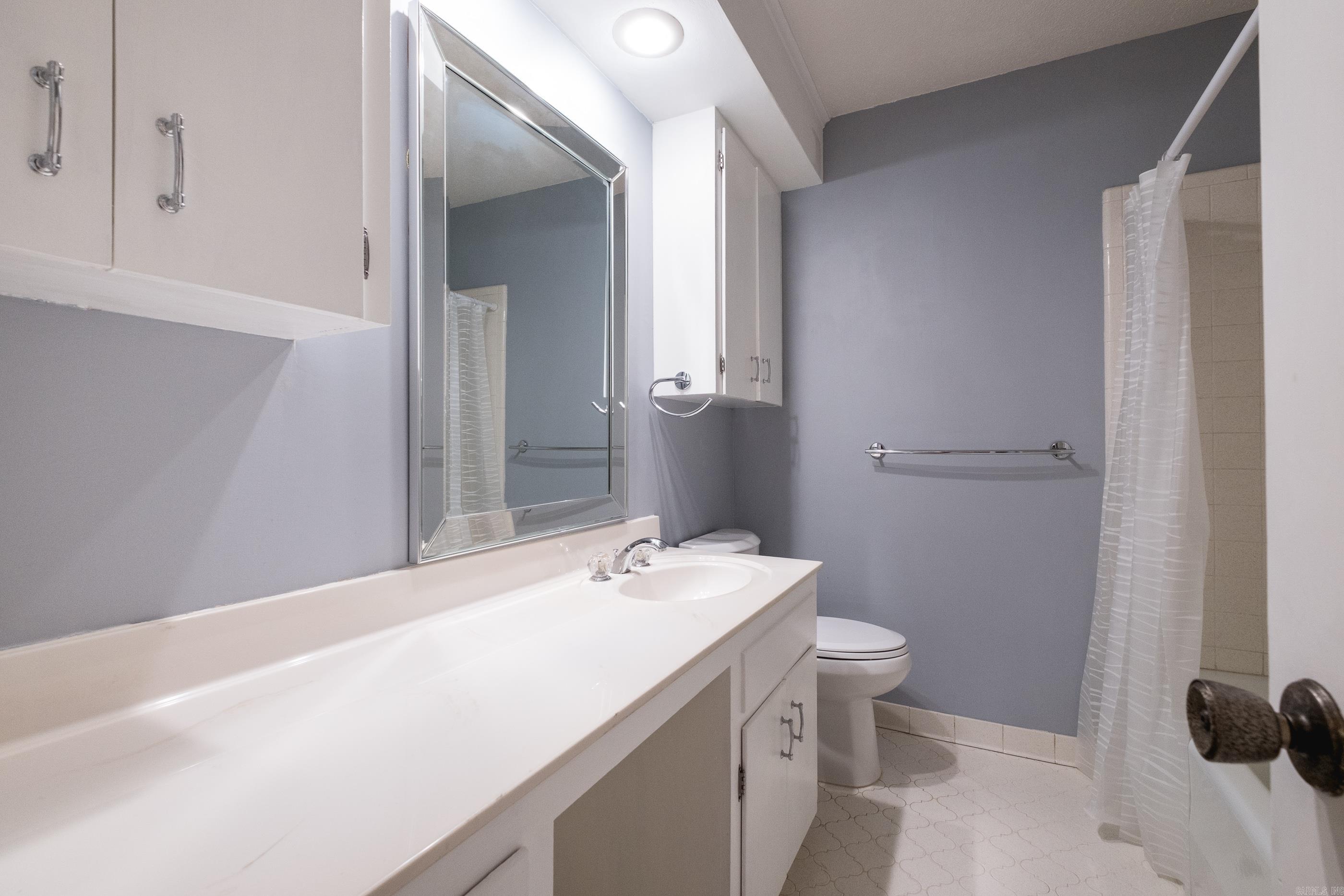 4105 Bunker Hill Drive Property Photo 12