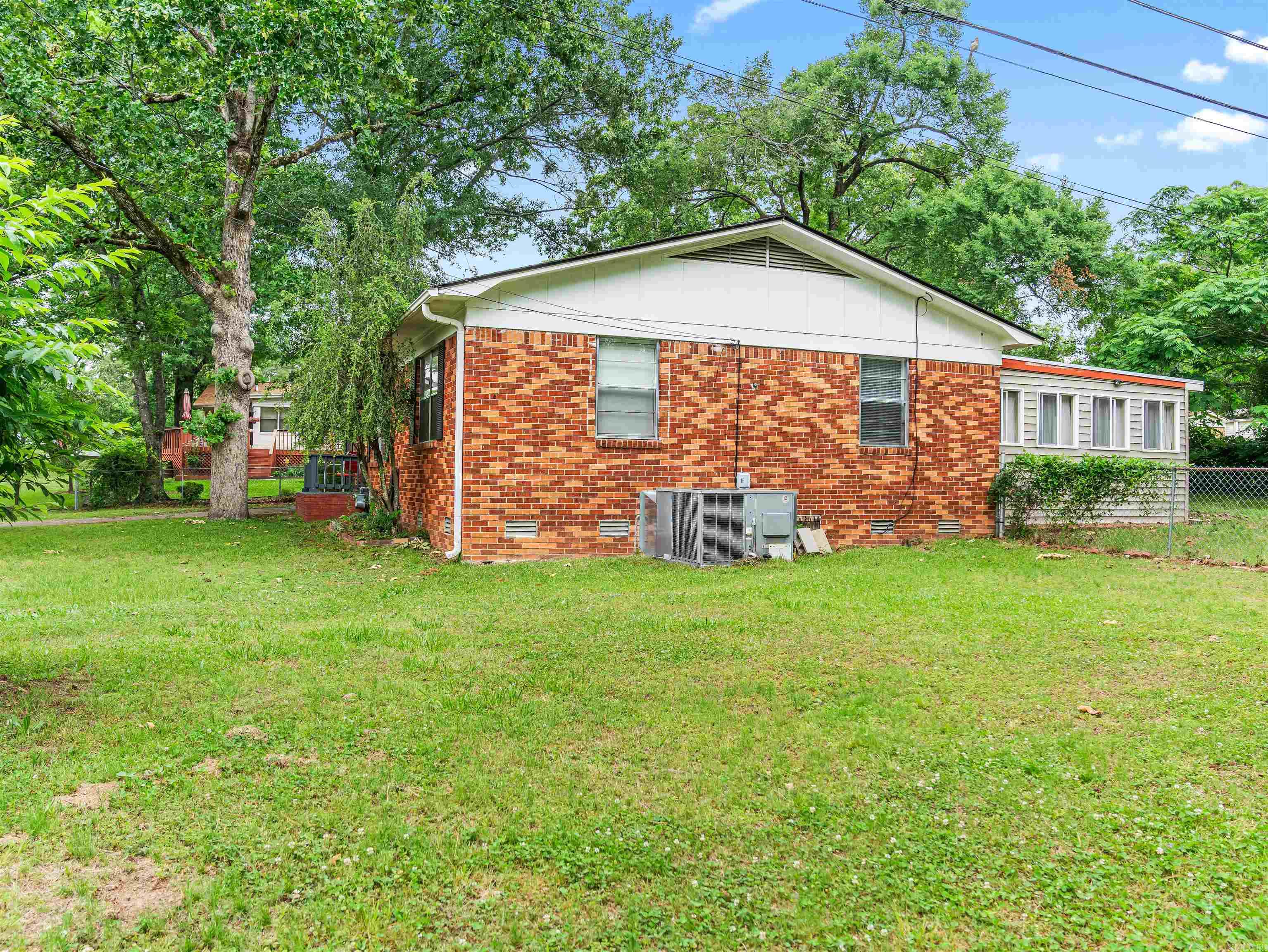101 Puttman Street Property Photo 4