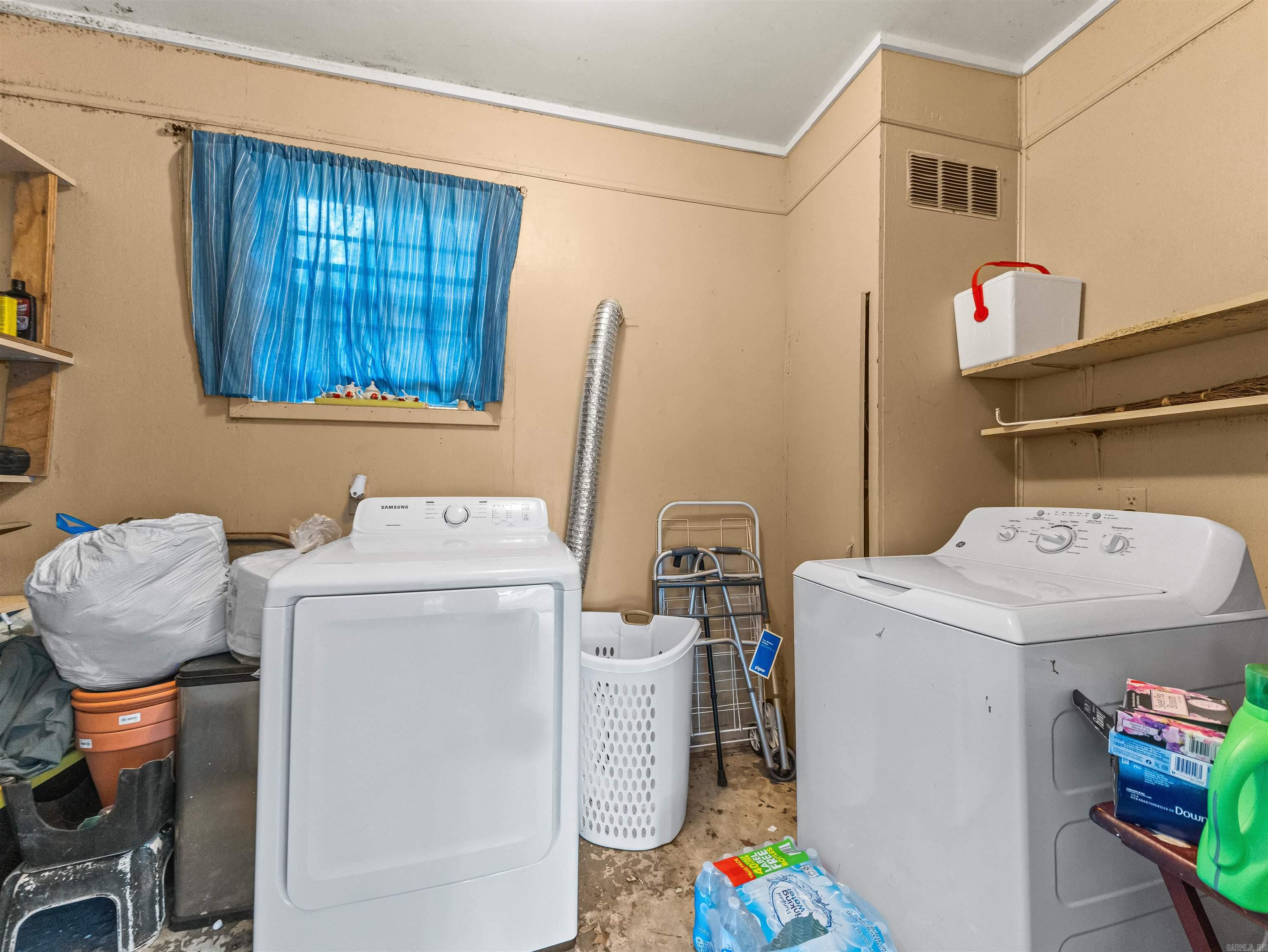 101 Puttman Street Property Photo 8