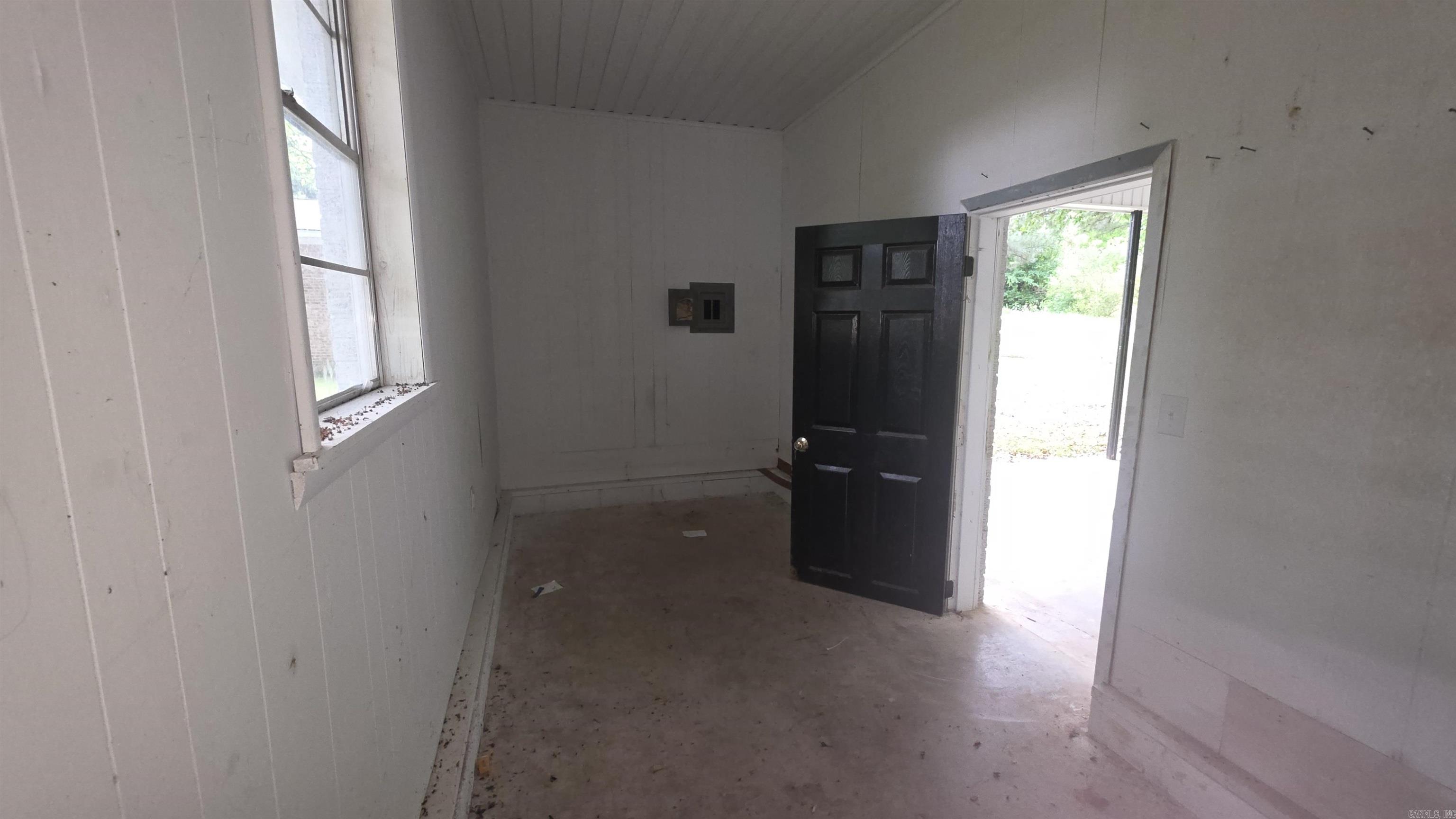 107 Mountain Street Property Photo 3
