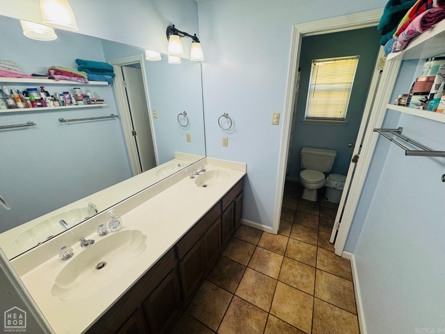1206 Hickory Circle Property Photo 11