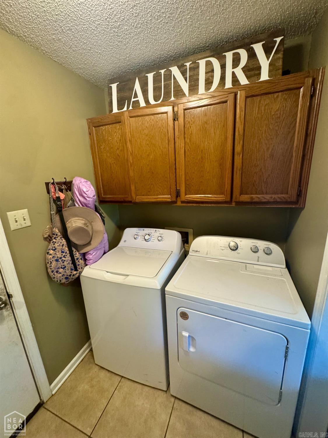 1206 Hickory Circle Property Photo 16