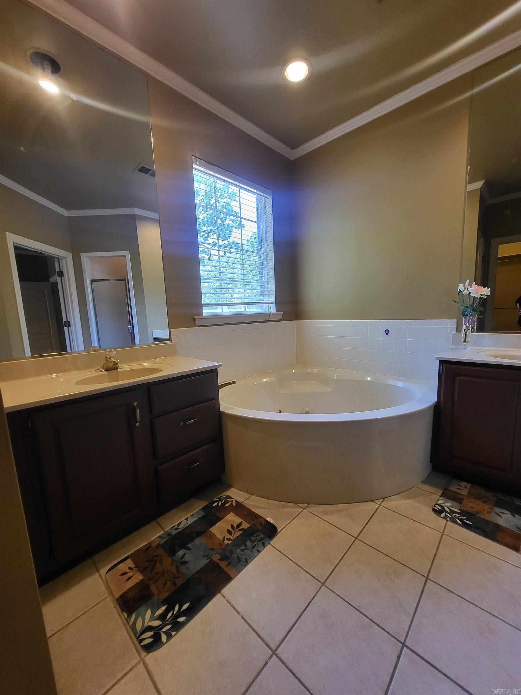 2604 Michael Lane Property Photo 16