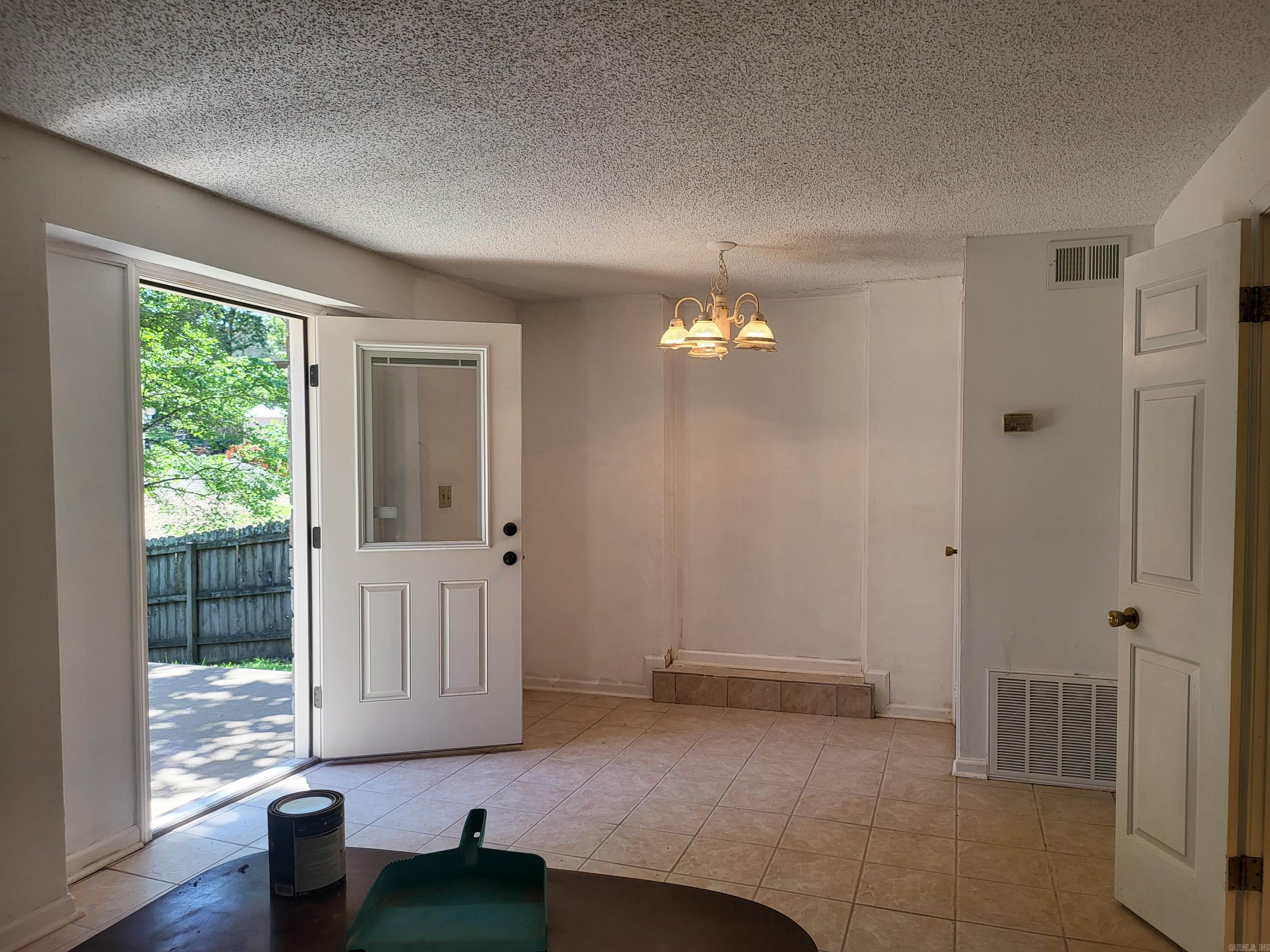 2604 Michael Lane Property Photo 34