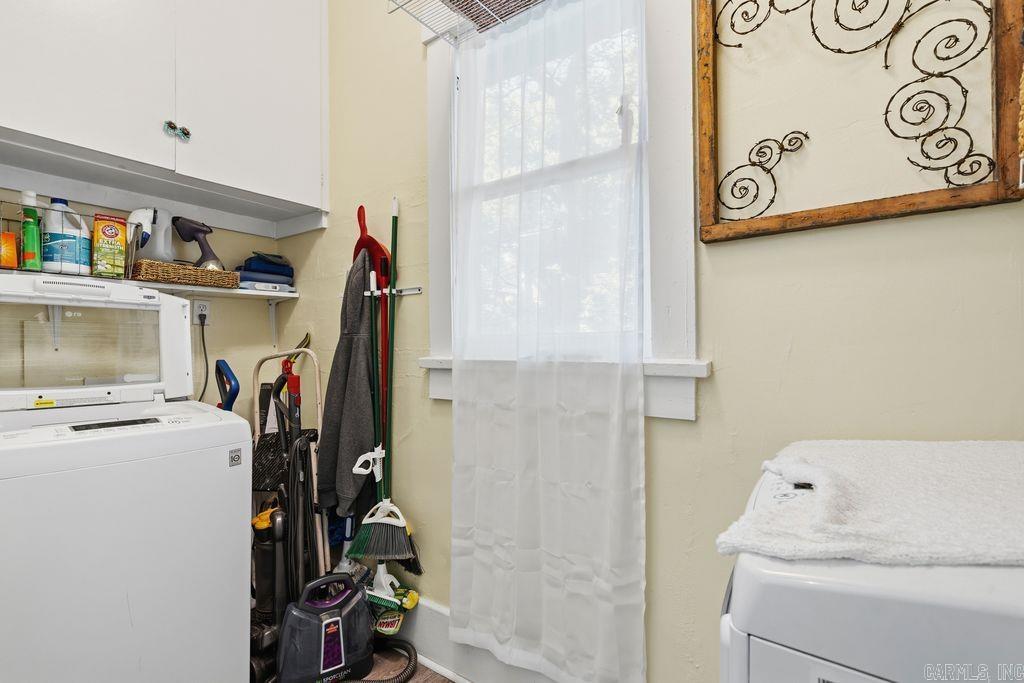 140 Parkhill St Property Photo 22