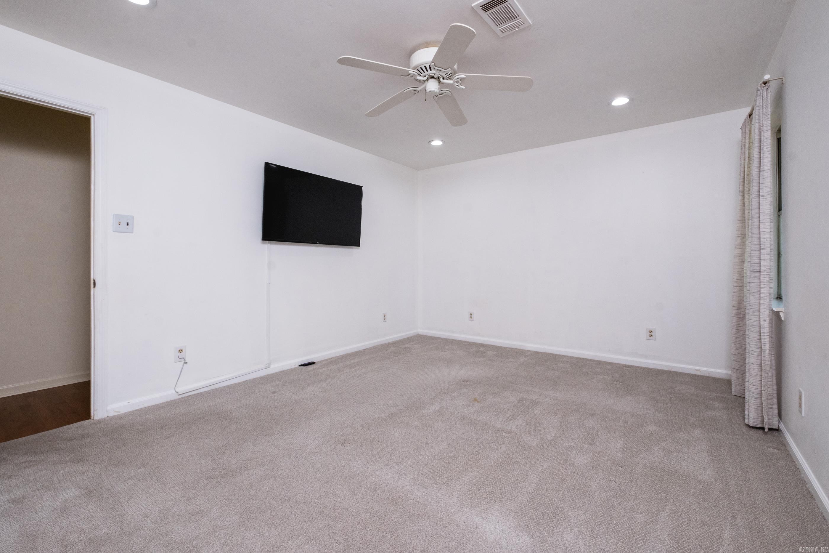 8218 Evergreen Drive Property Photo 36