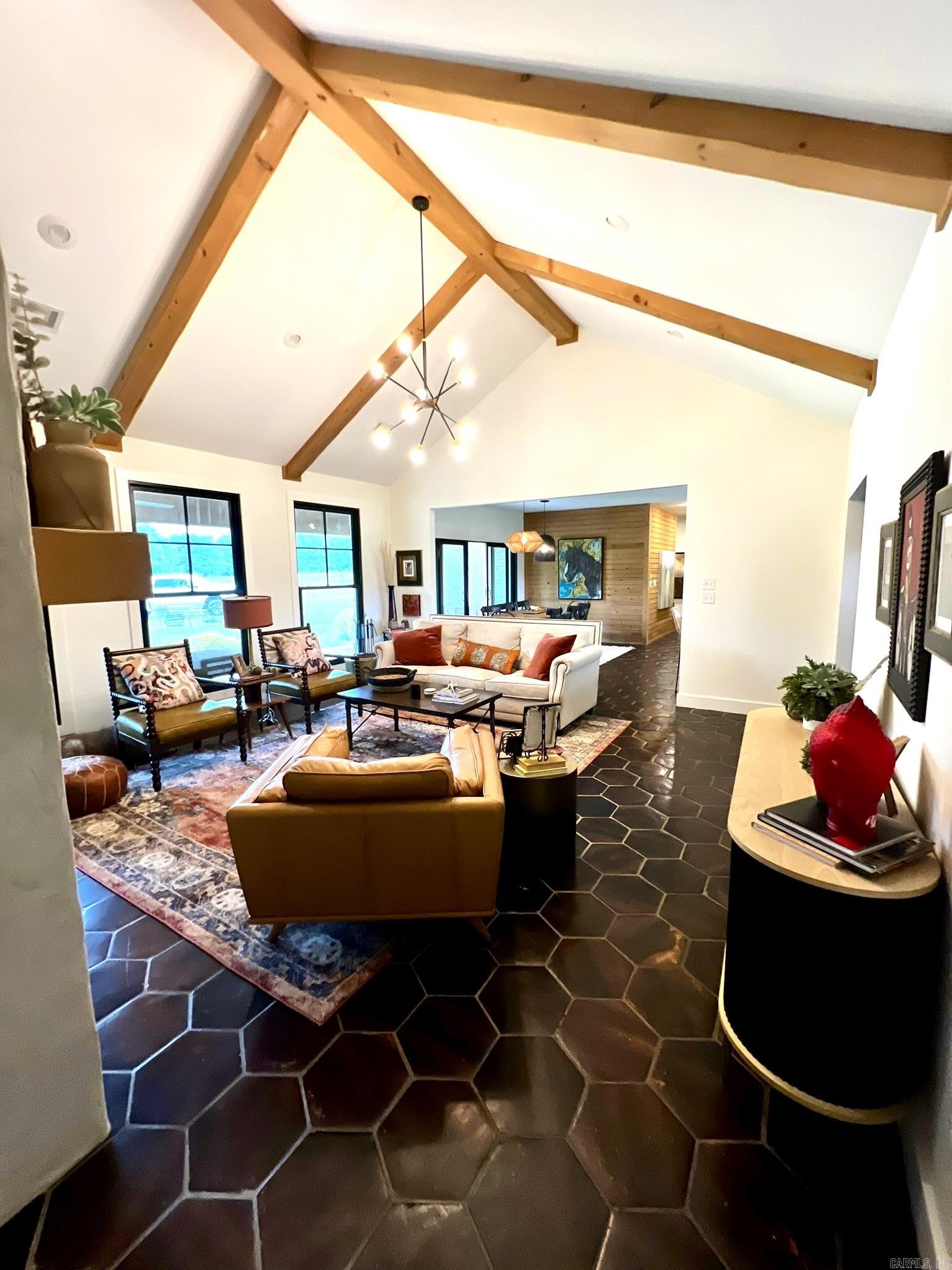 281 Jaybird Lane Property Photo 7