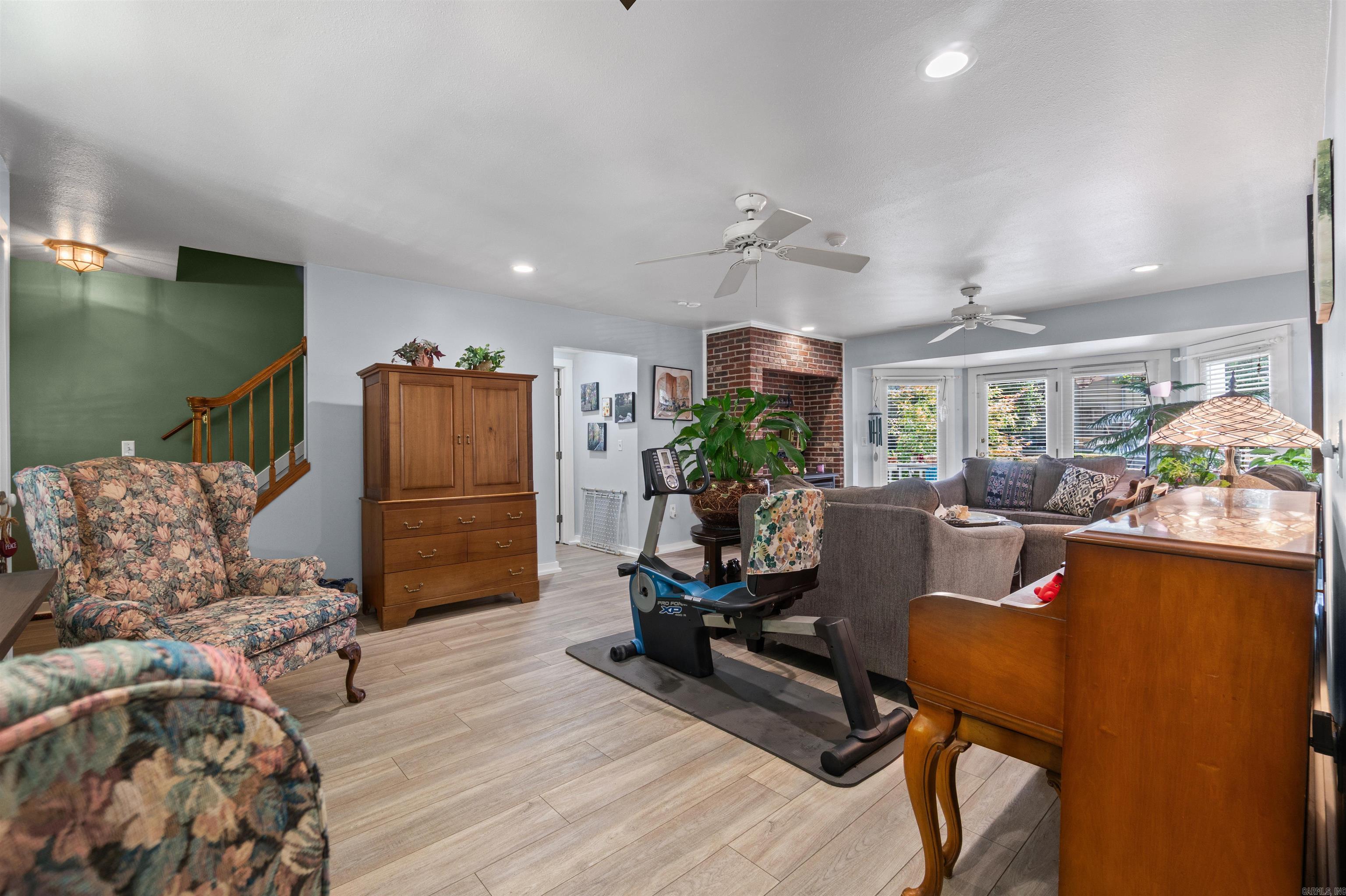 1044 Whipporwill Lane Property Photo 6