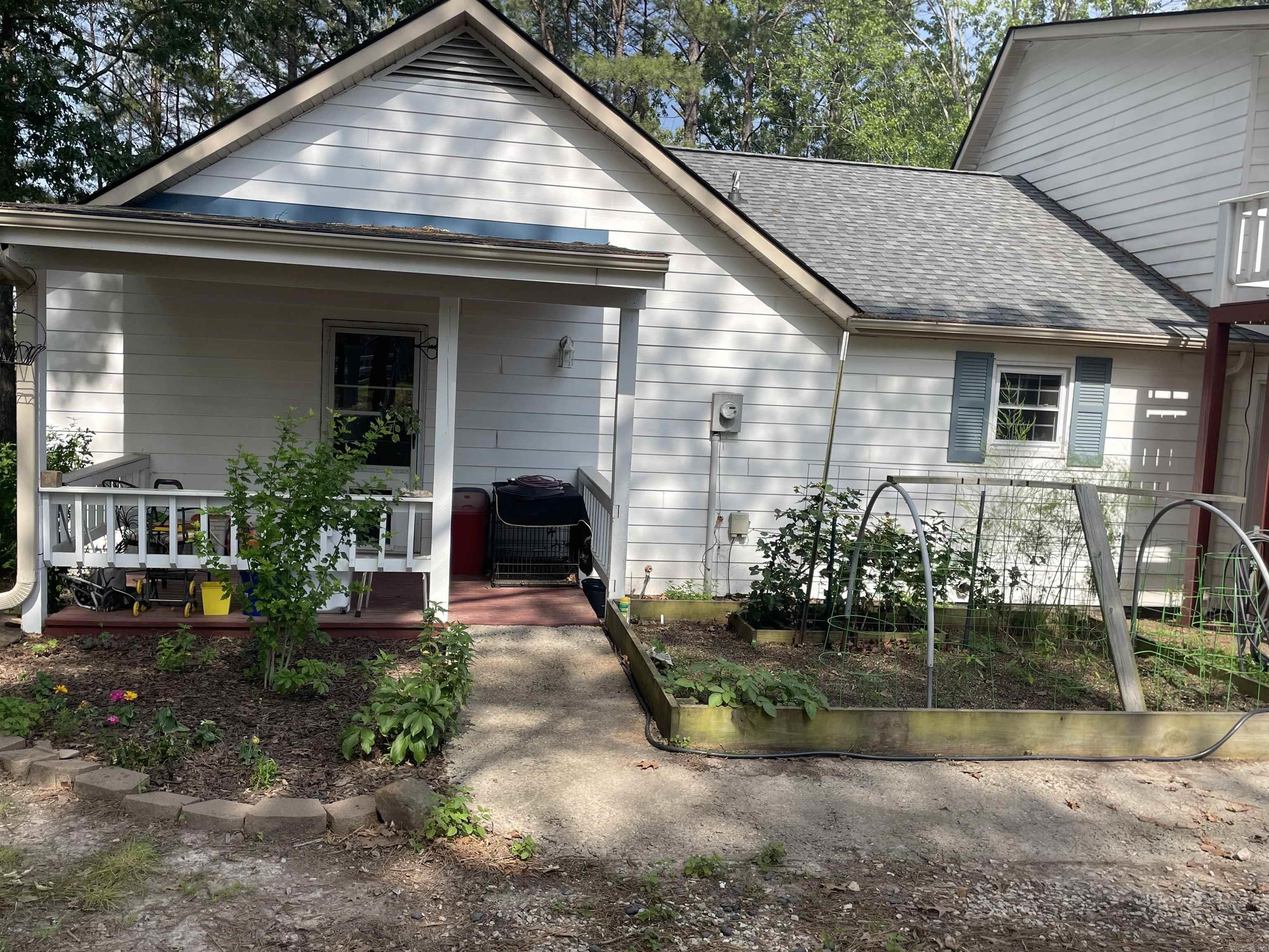 1044 Whipporwill Lane Property Photo 13