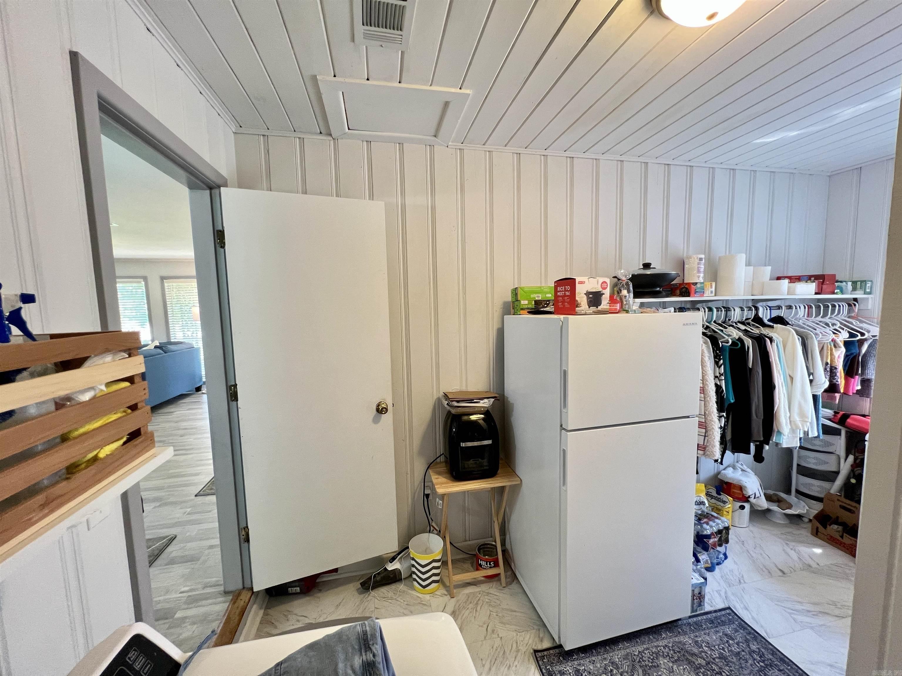403 W Antioch Street Property Photo 7
