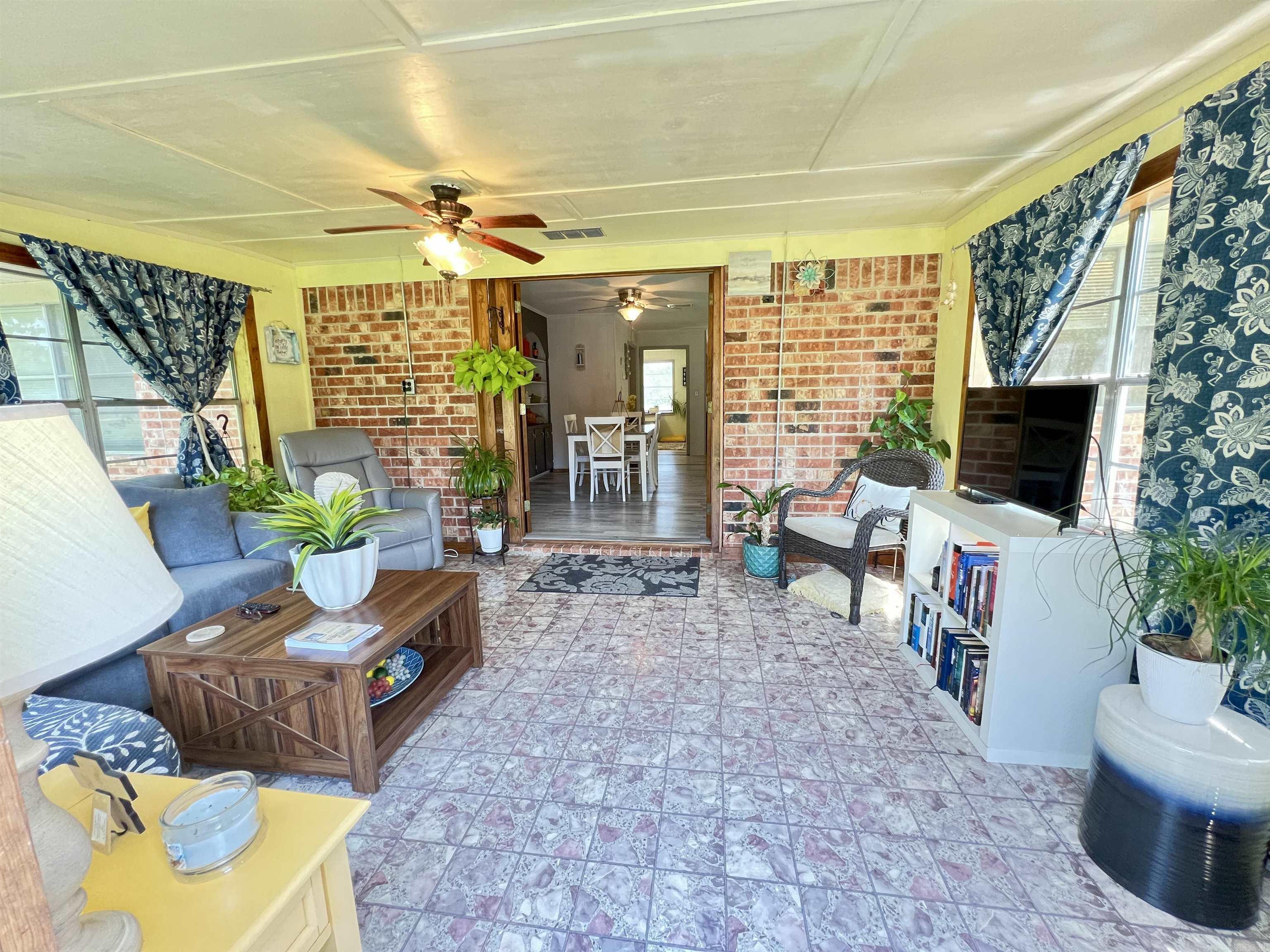 403 W Antioch Street Property Photo 22