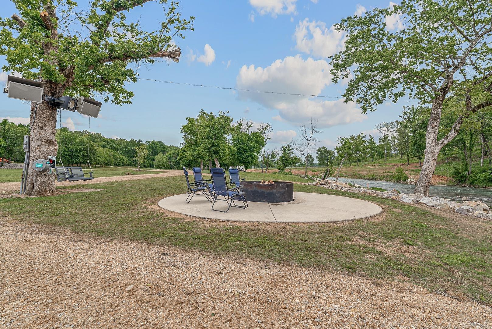 143 Supermoon Lane Property Photo 35