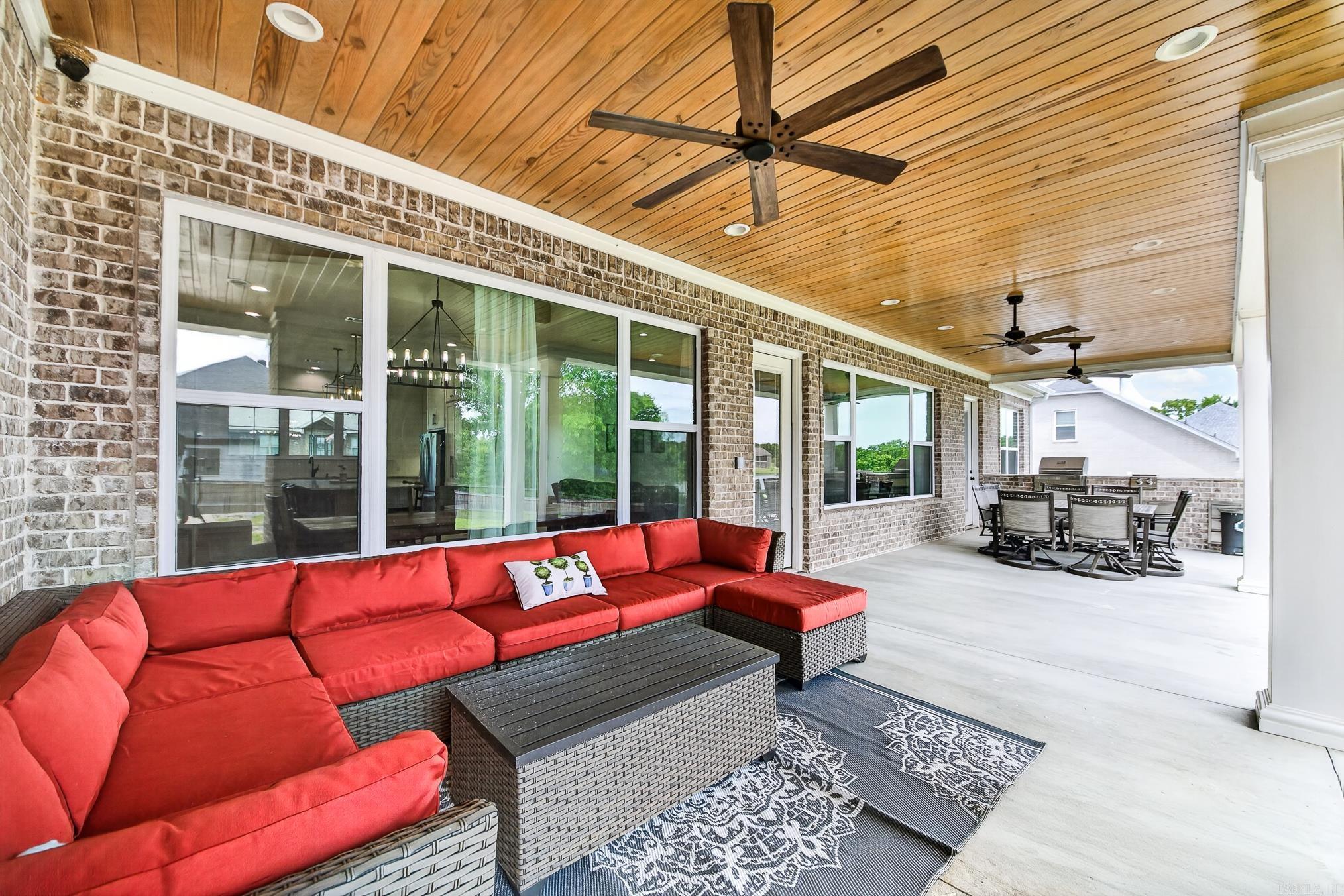 1586 Calcutta Drive Property Photo 45