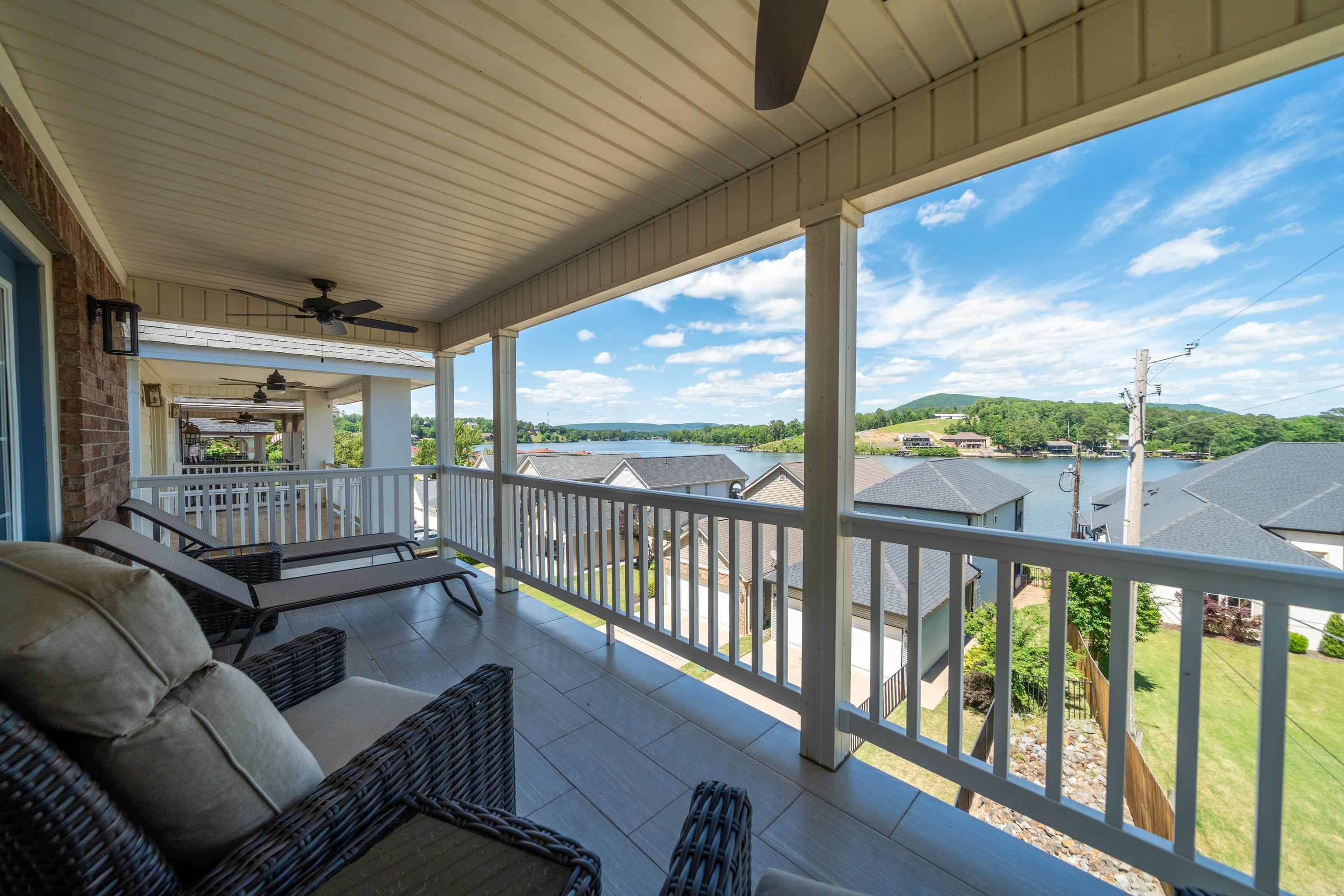 102 Eagle View Point Property Photo 37