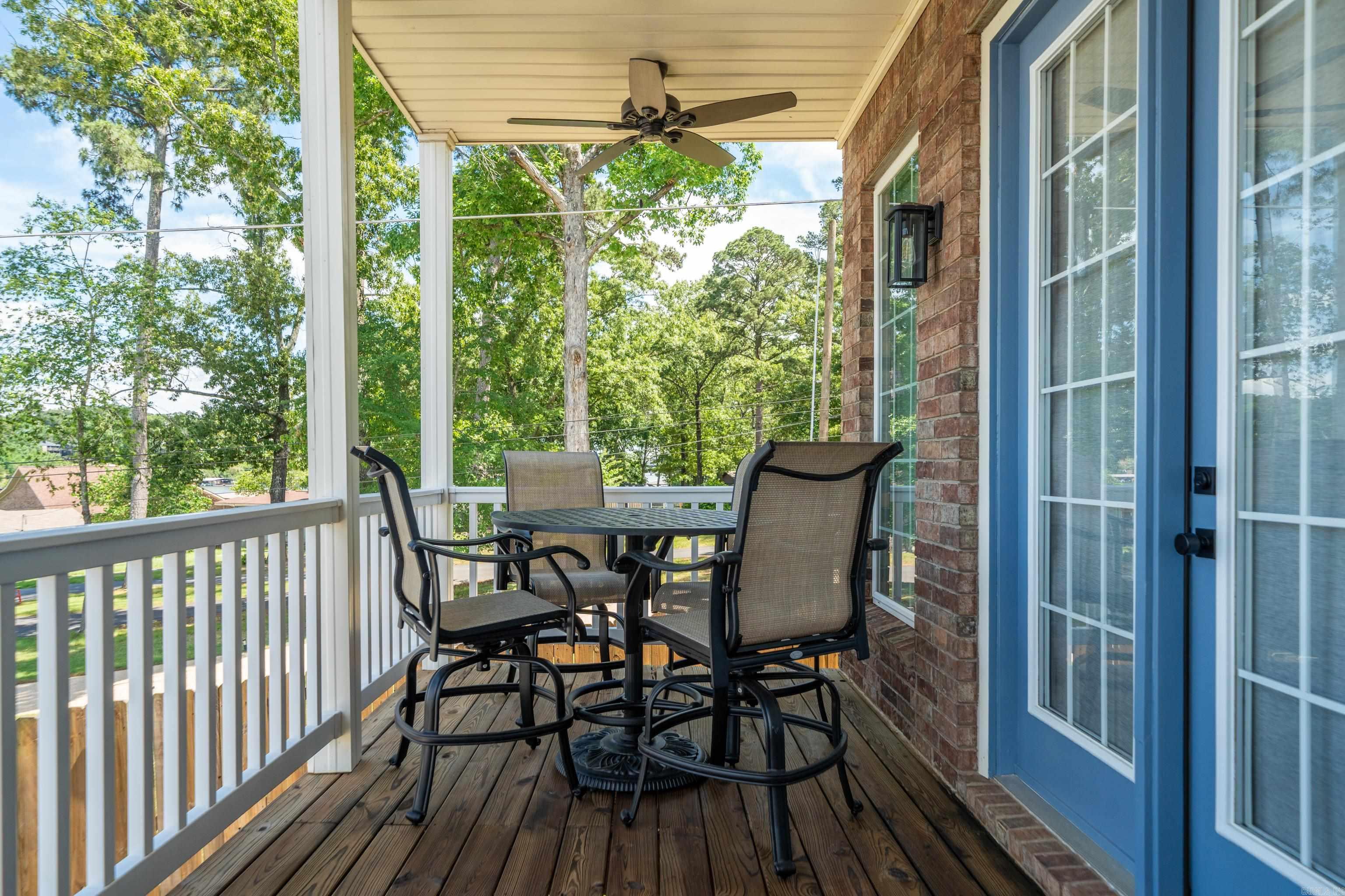 102 Eagle View Point Property Photo 46