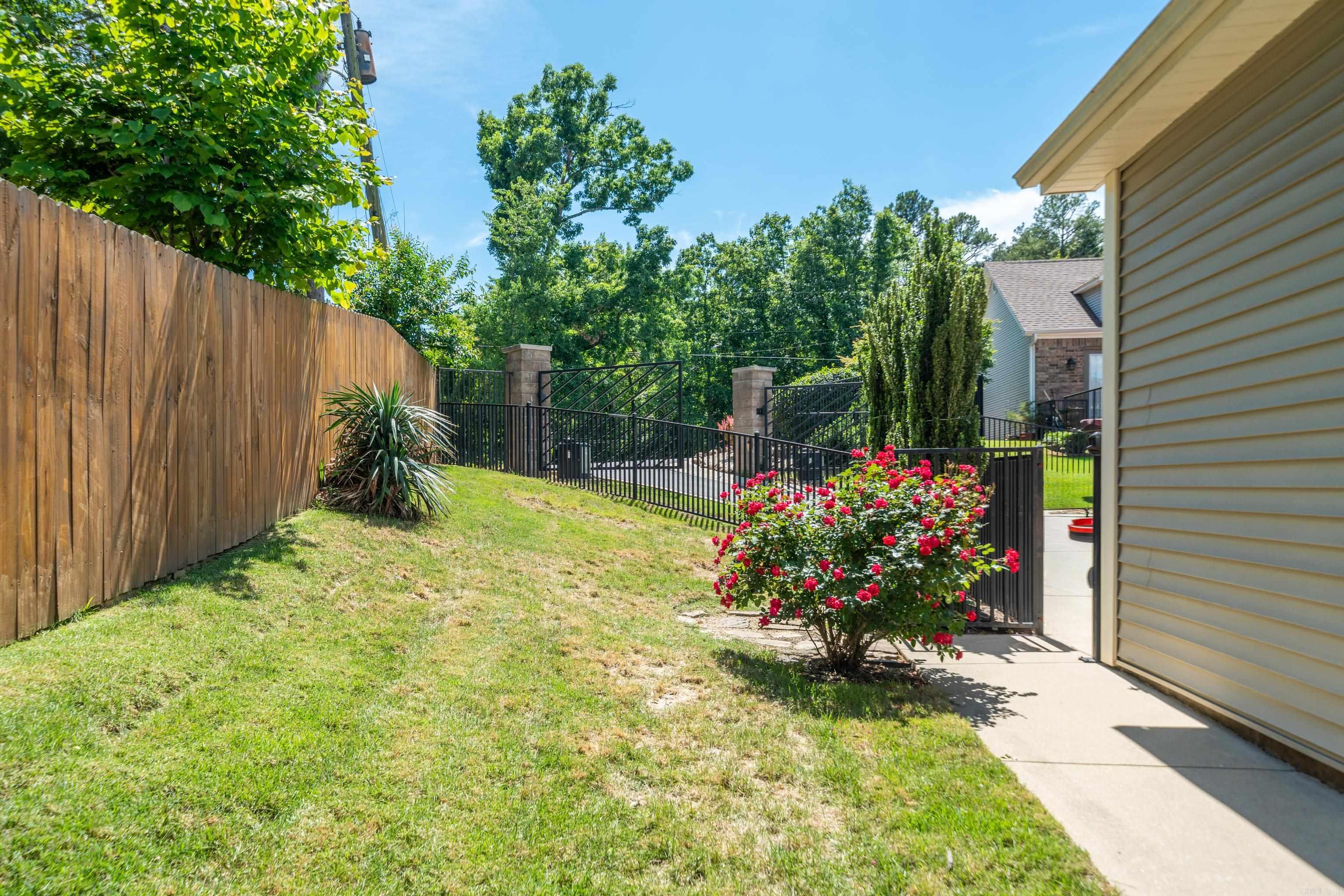 102 Eagle View Point Property Photo 48