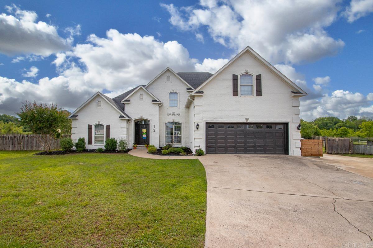 13 River Circle Property Photo 2