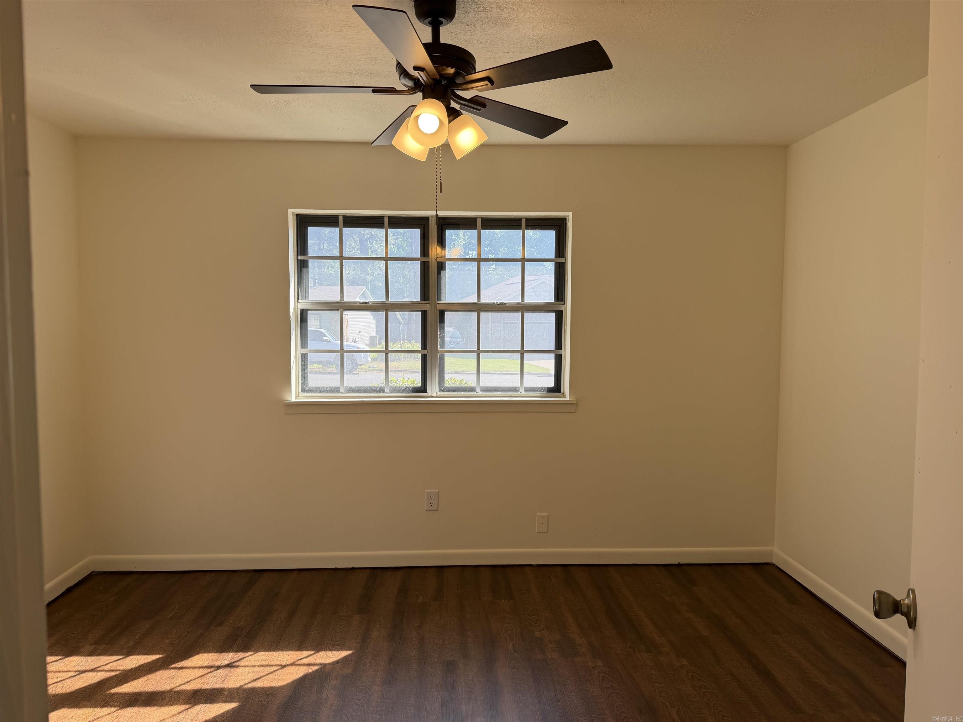 86 Lexington Property Photo 15