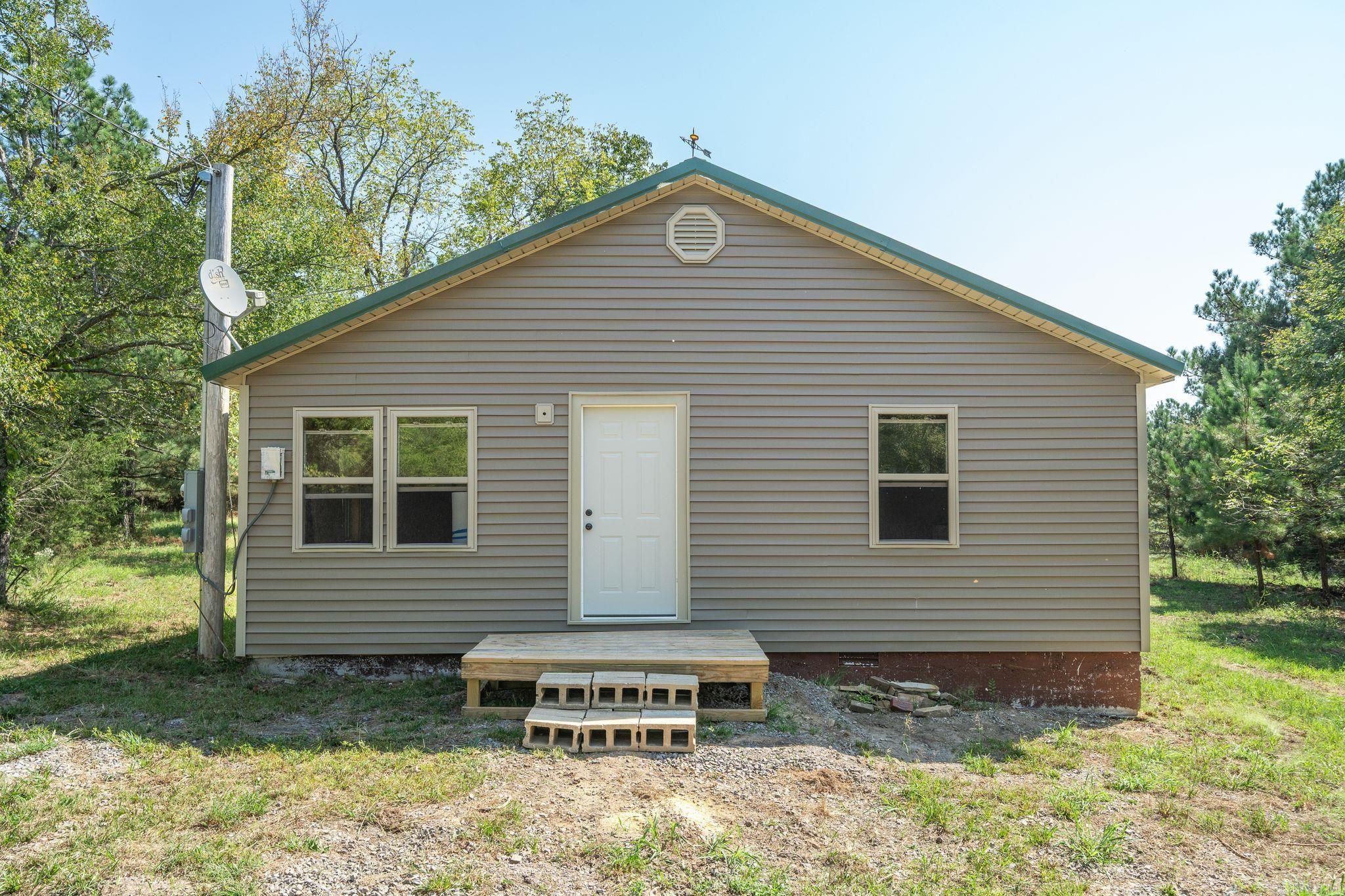 3024 Red Bench Rd Property Photo 2