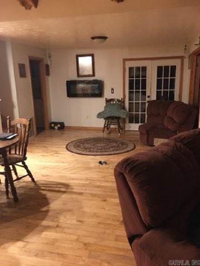 191 Westwind Ct Property Photo 2