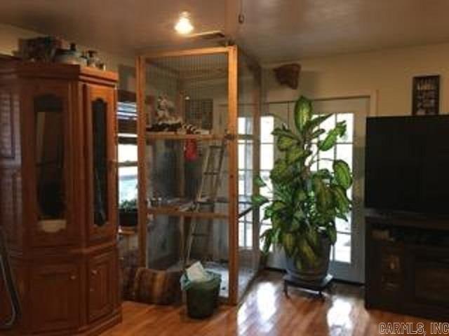 191 Westwind Ct Property Photo 5