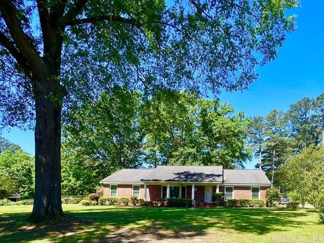 594 Lakeside Property Photo 2