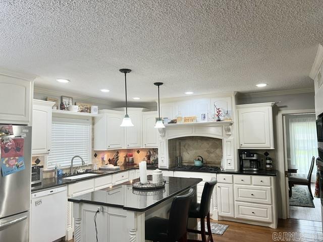 594 Lakeside Property Photo 31