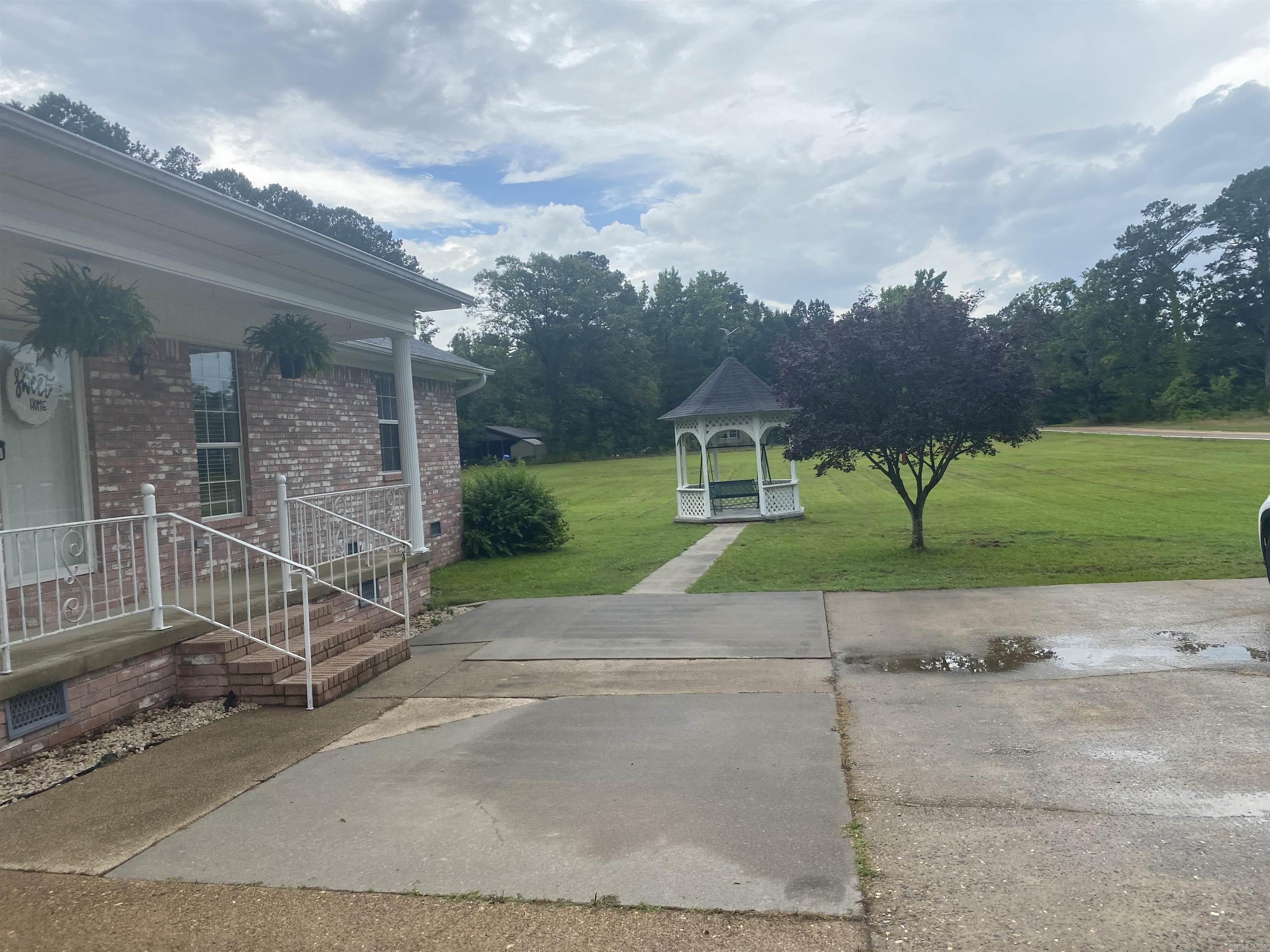8244 S Main Street Property Photo 3