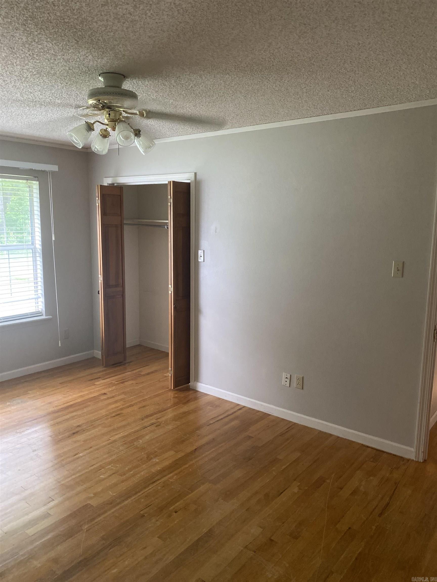 8244 S Main Street Property Photo 9