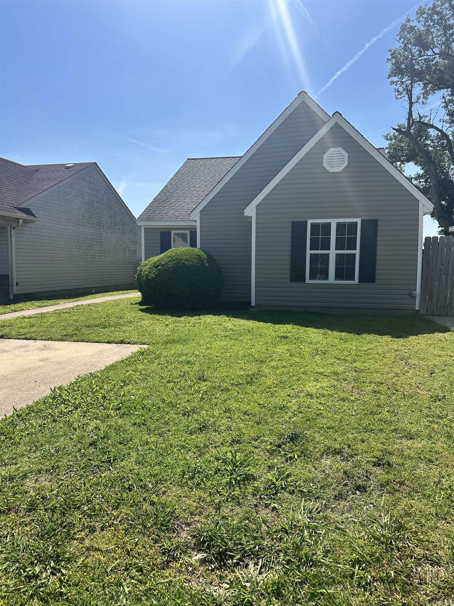 117 Sequoia St. Property Photo 1