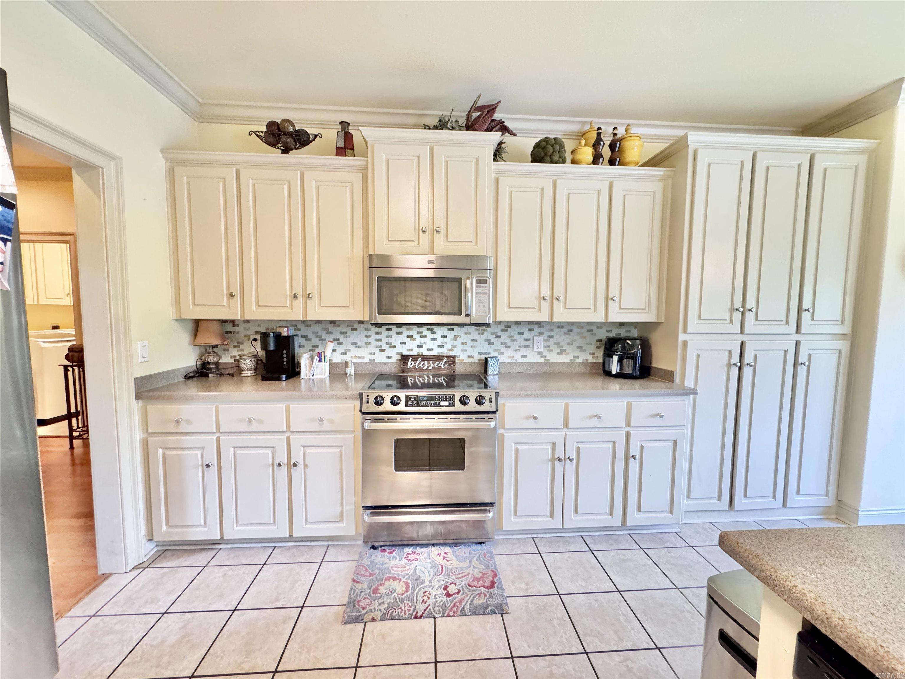 17 Wellington Place Property Photo 12