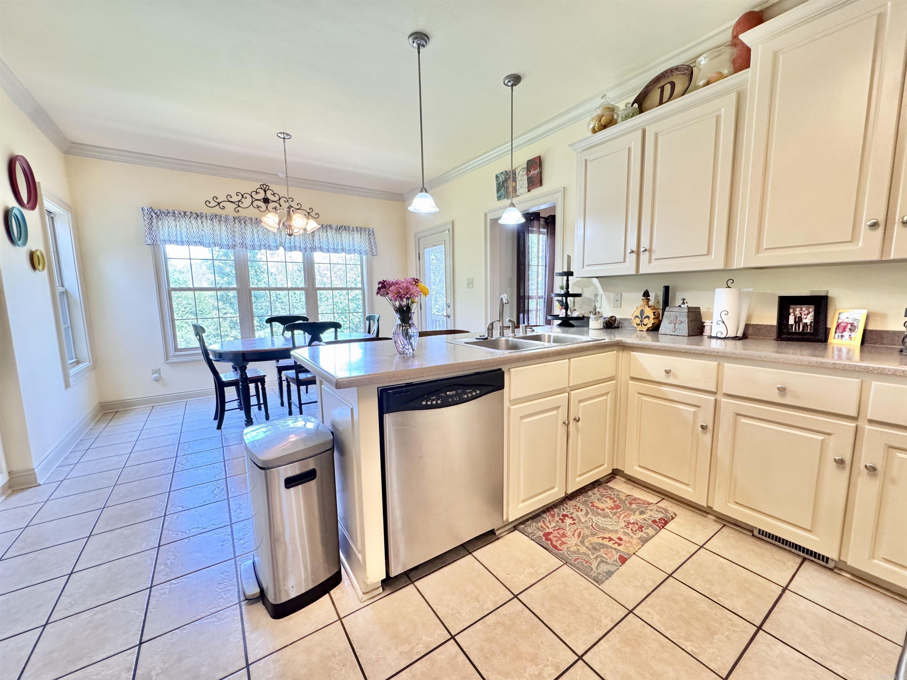 17 Wellington Place Property Photo 13