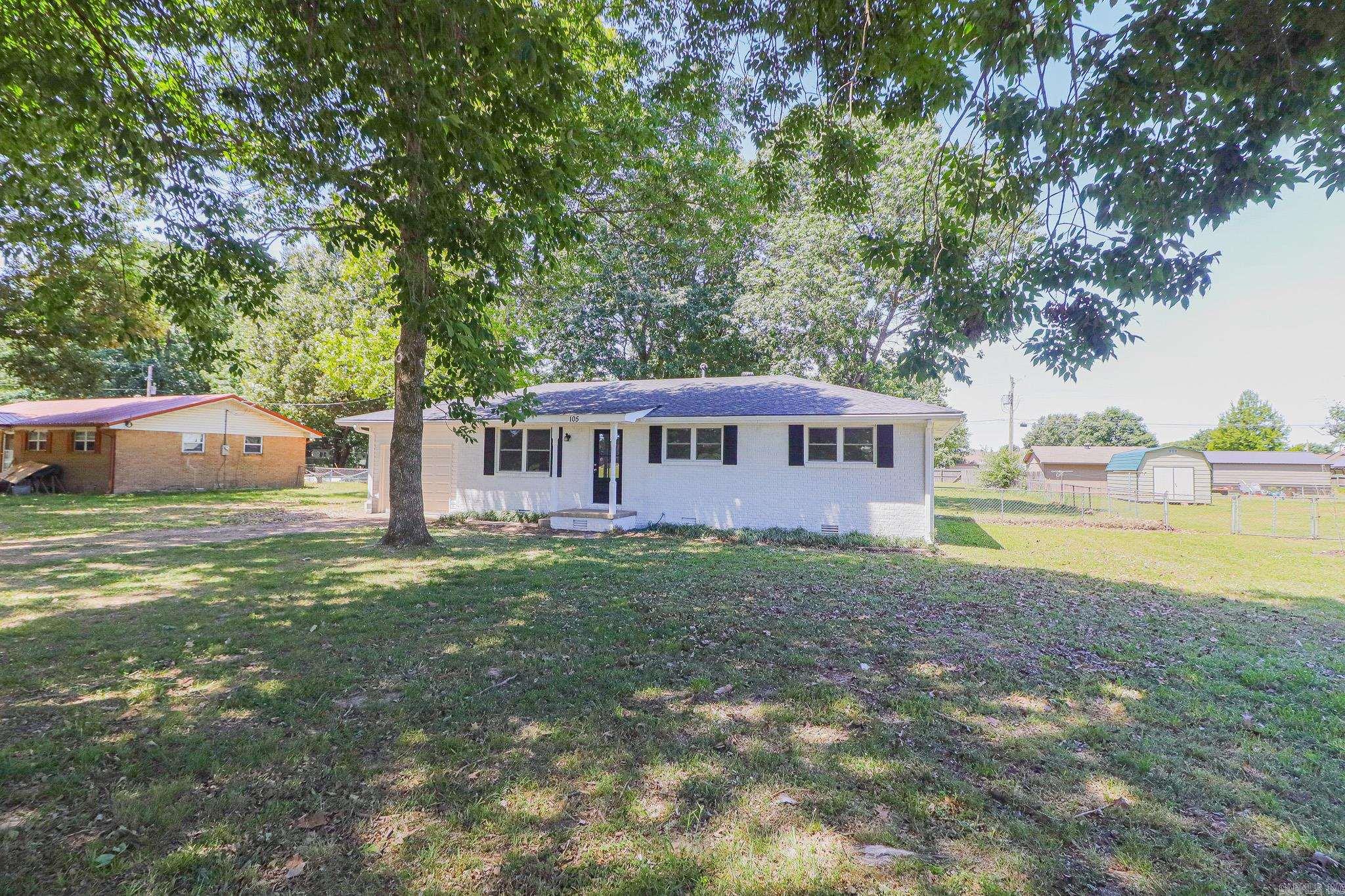 105 Wyatt Property Photo 3