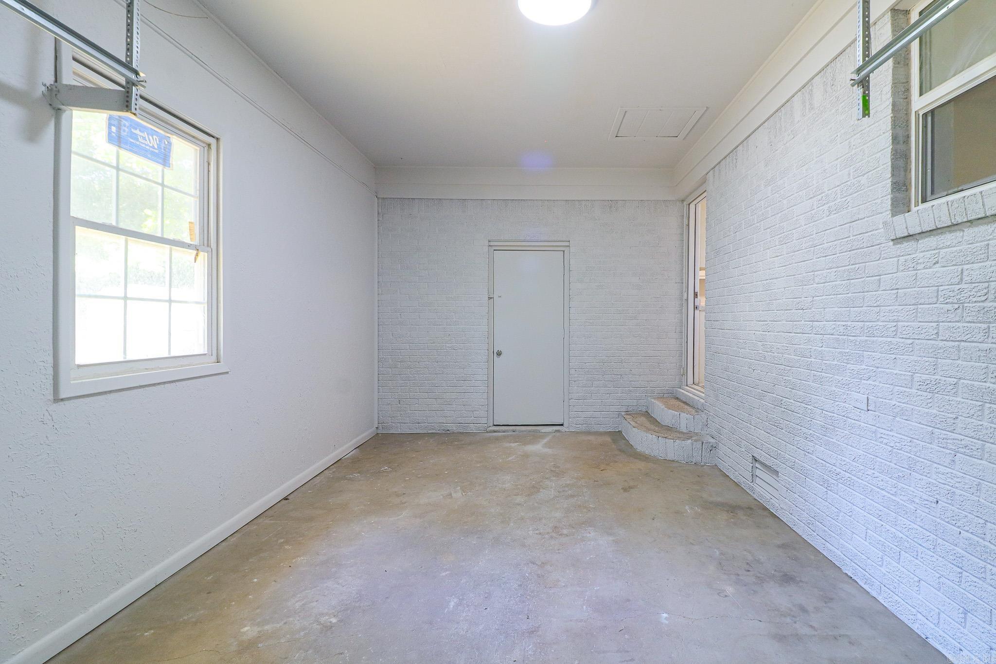 105 Wyatt Property Photo 25