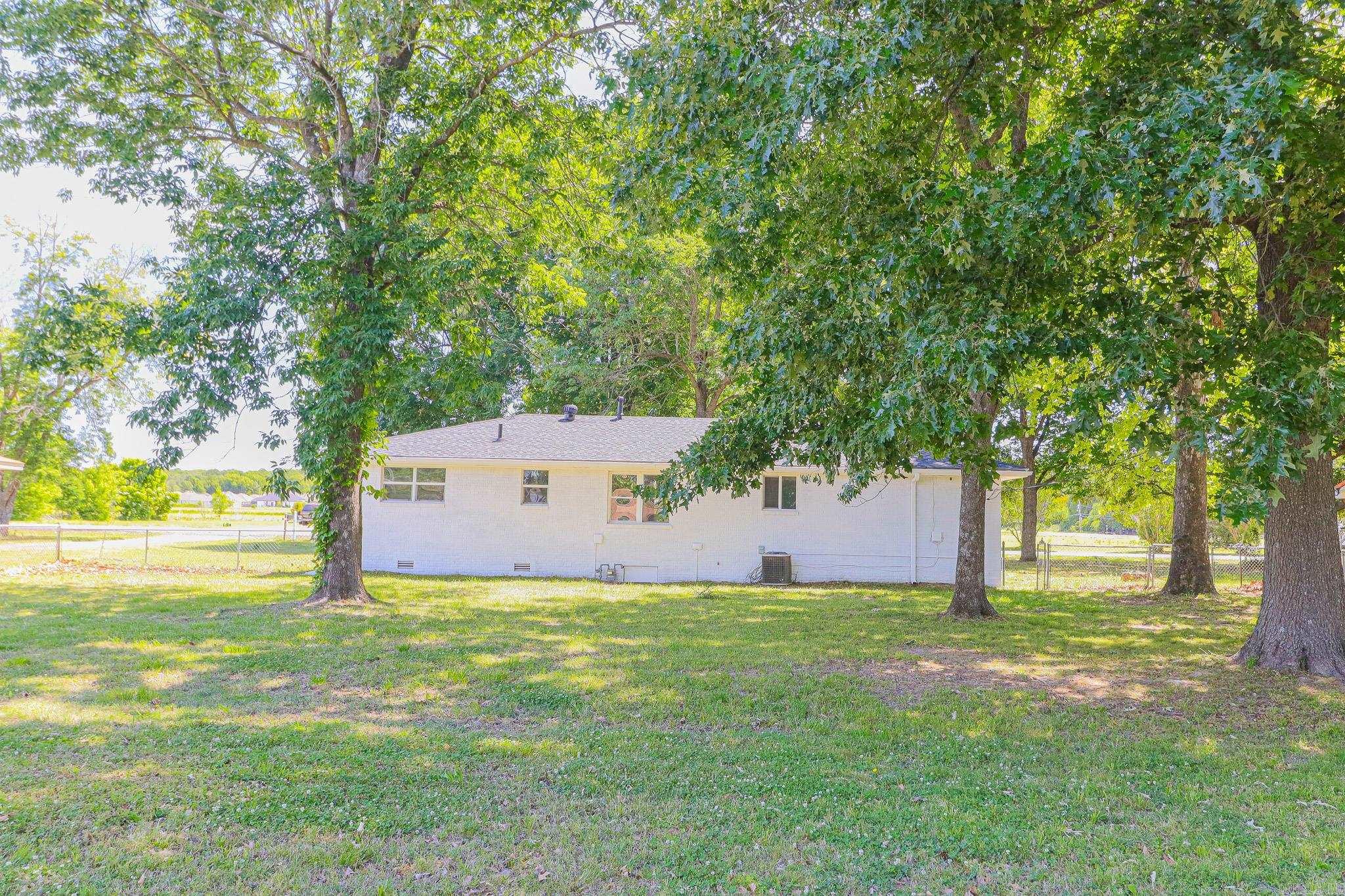 105 Wyatt Property Photo 31