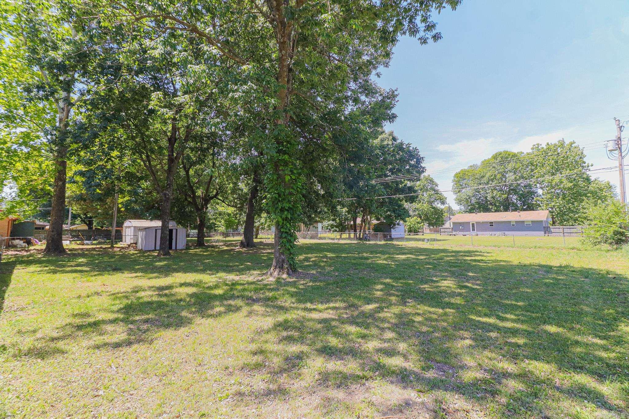 105 Wyatt Property Photo 33