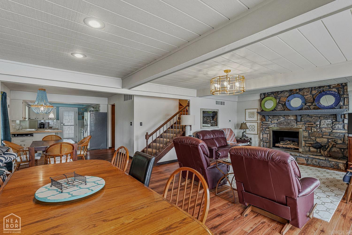 176 E Lakeshore Drive Property Photo 11