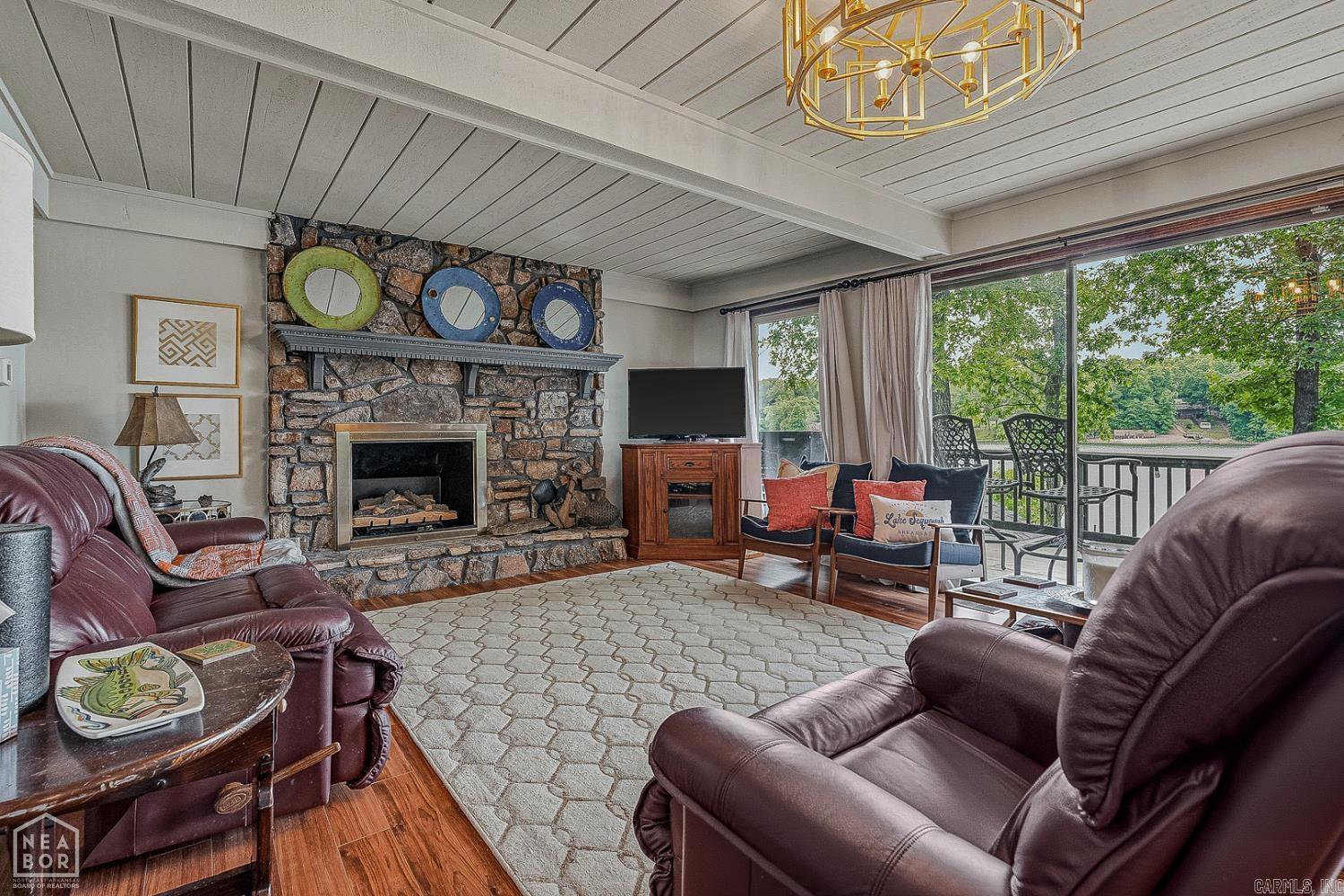 176 E Lakeshore Drive Property Photo 14