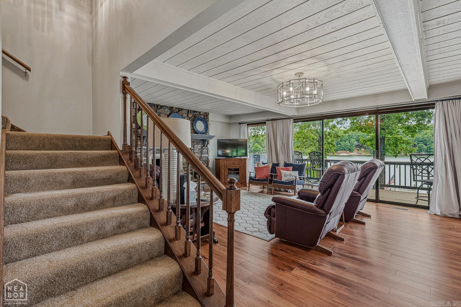 176 E Lakeshore Drive Property Photo 18