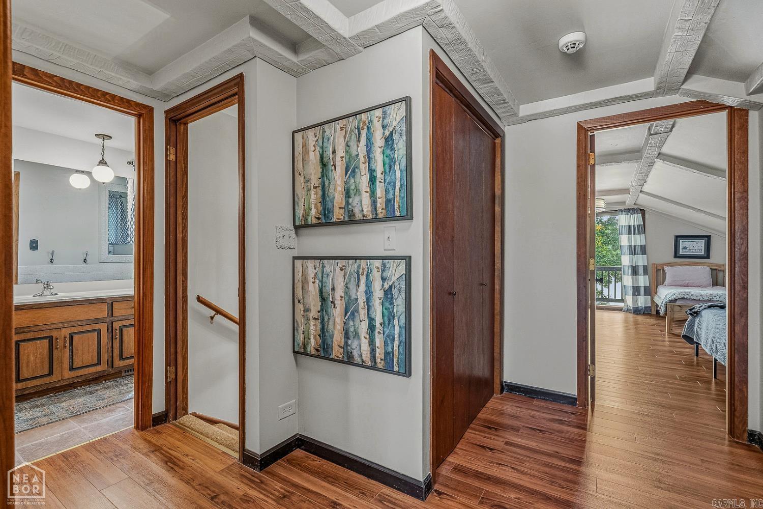 176 E Lakeshore Drive Property Photo 19