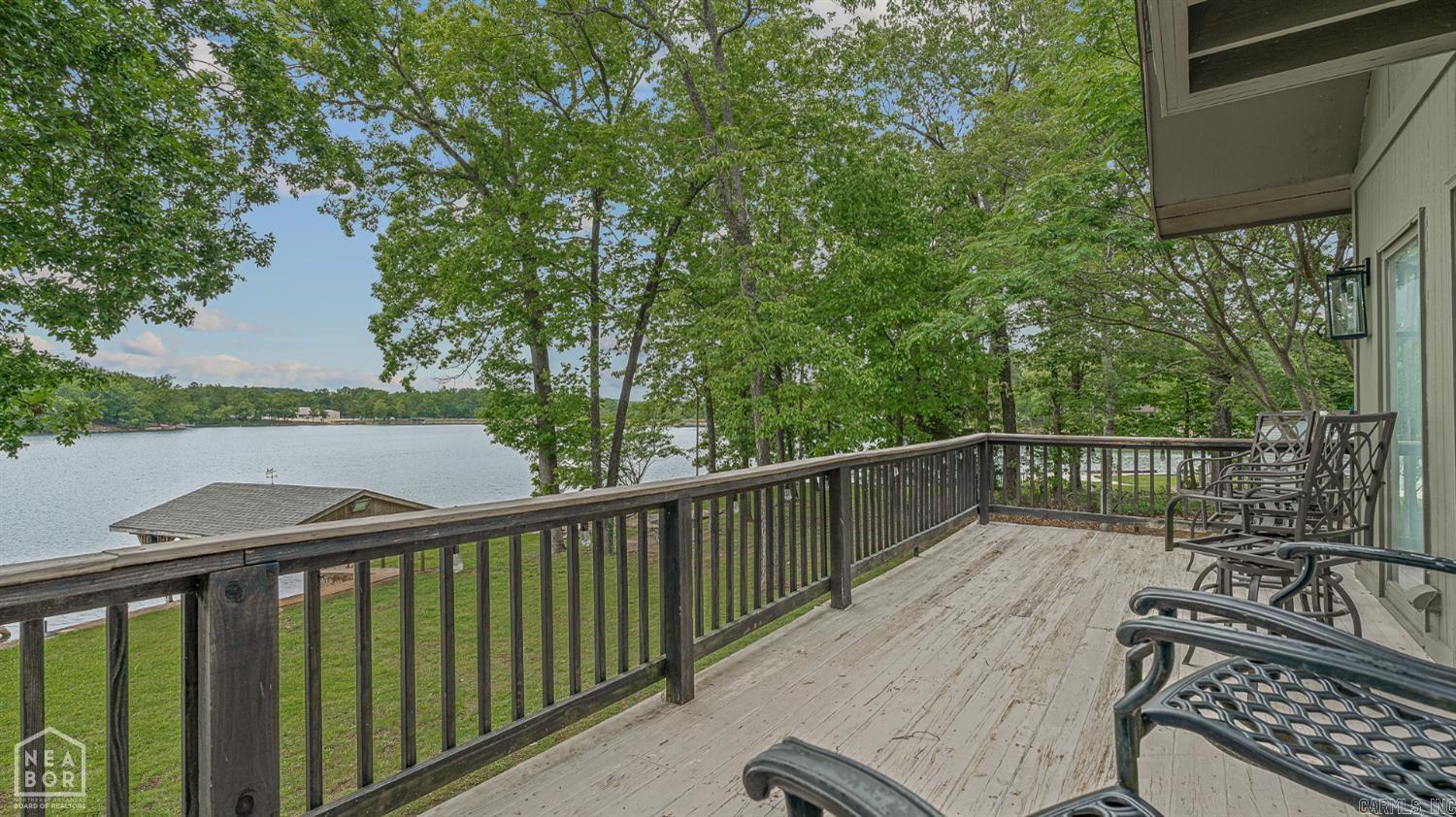 176 E Lakeshore Drive Property Photo 34