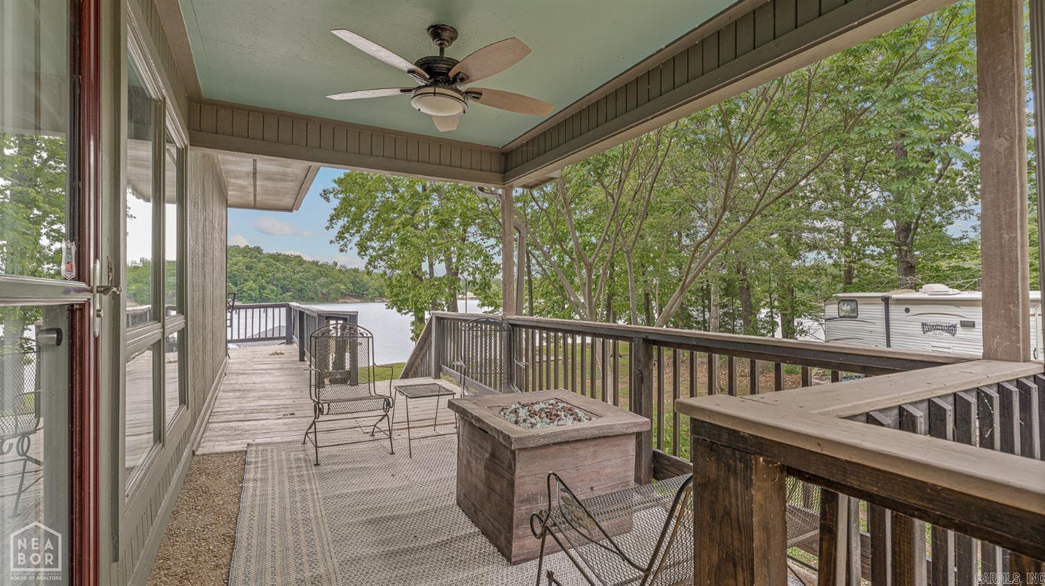 176 E Lakeshore Drive Property Photo 36