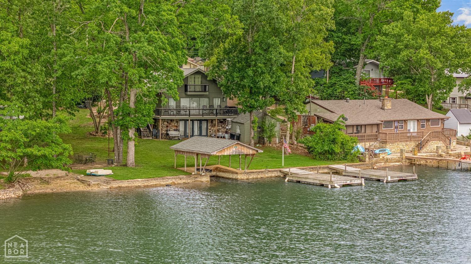 176 E Lakeshore Drive Property Photo 40