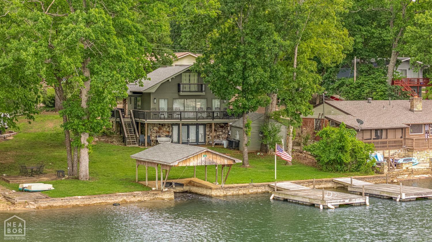 176 E Lakeshore Drive Property Photo 41